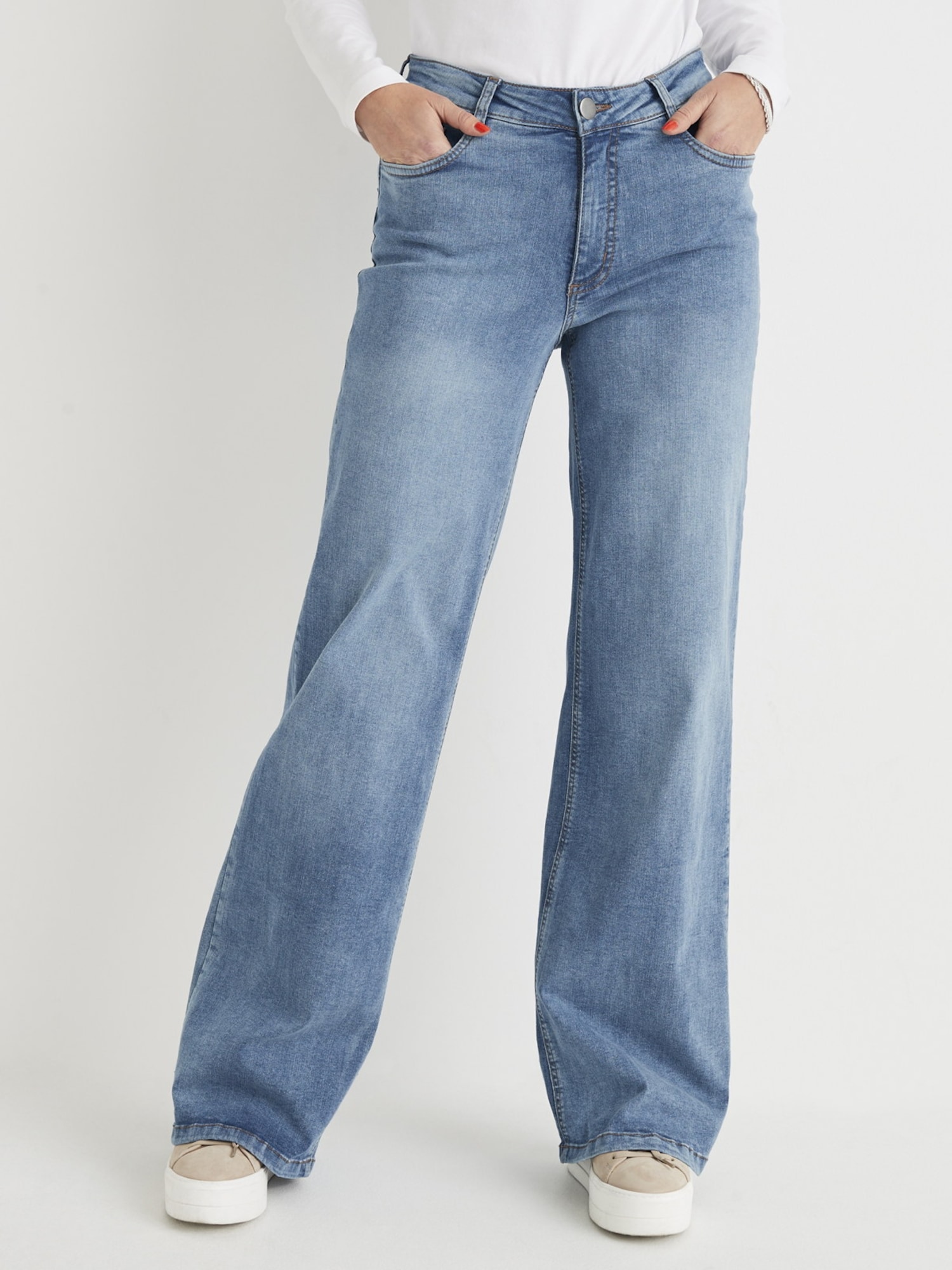 Thumbnail - Jeans