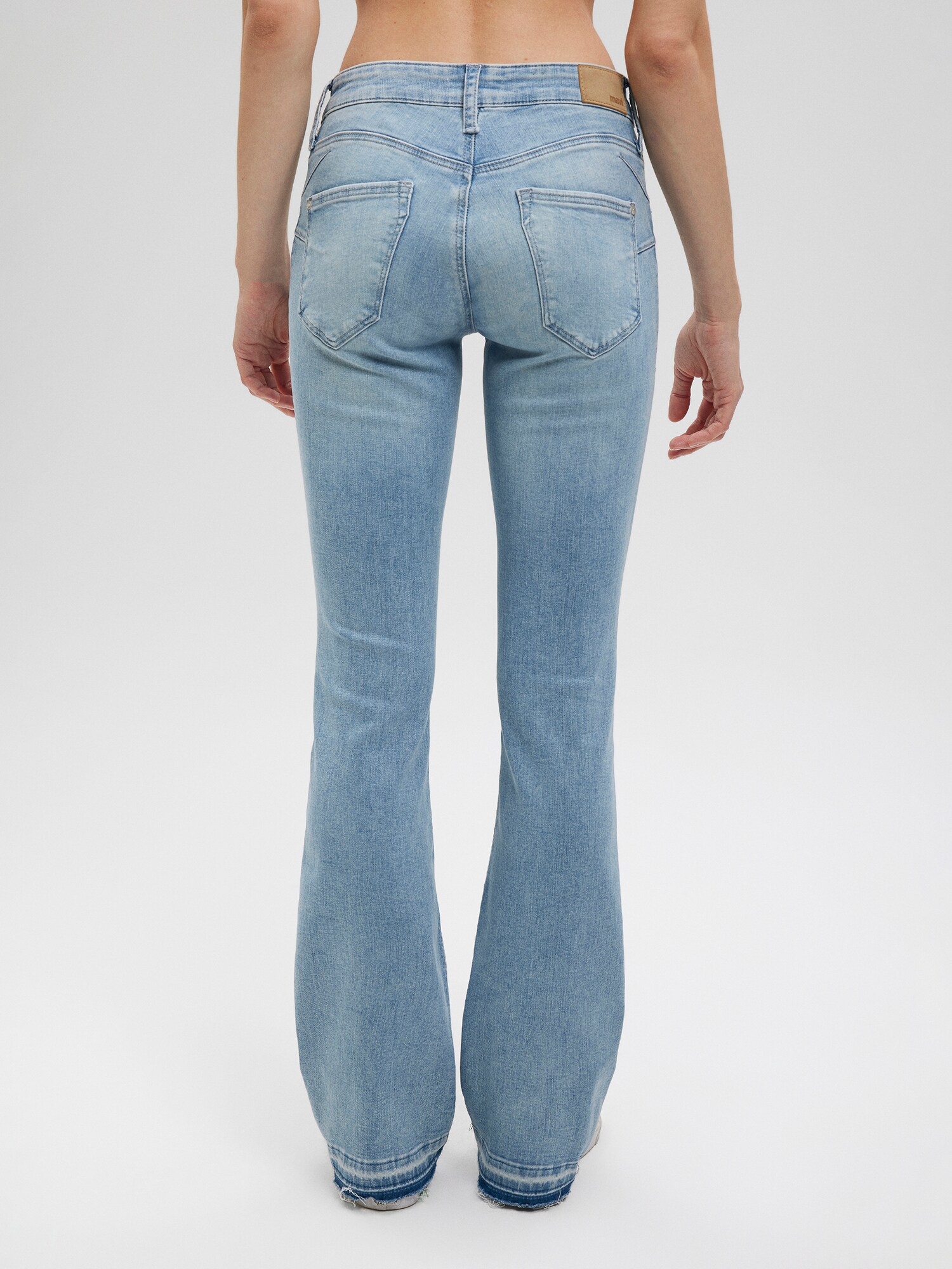 Thumbnail - Jeans ' BELLA '