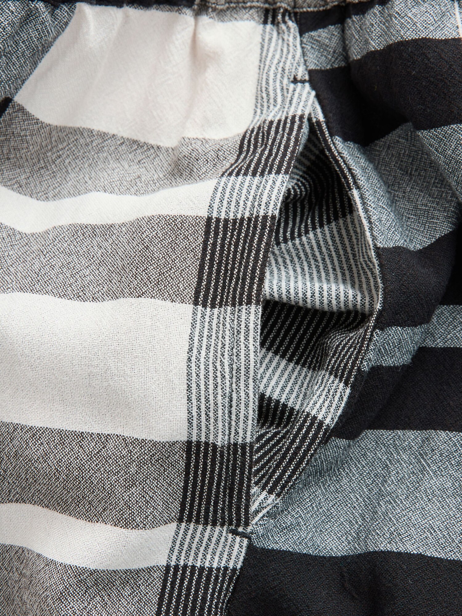 Thumbnail - Next Hose
