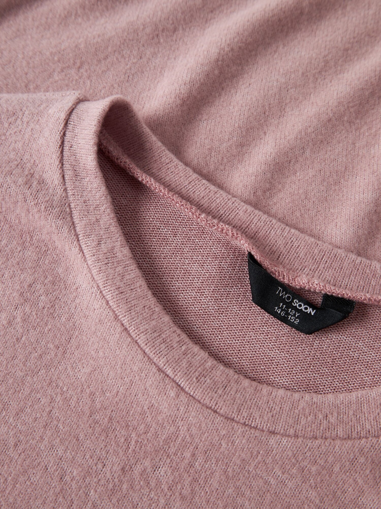 Thumbnail - TWO SOON Pullover