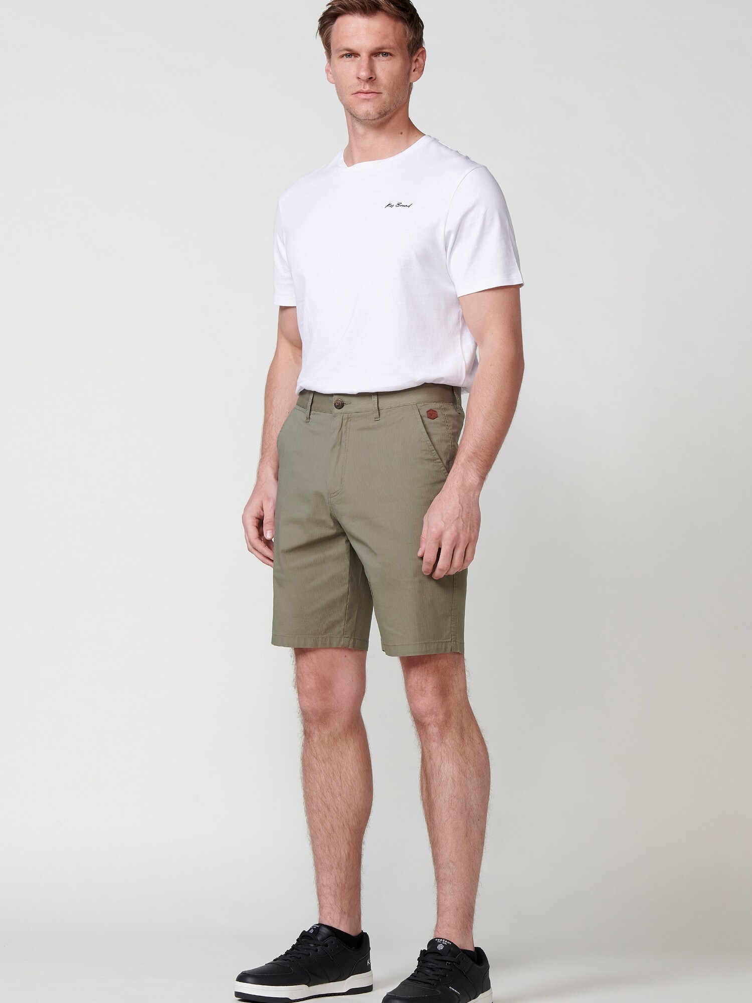 KOROSHI Chino nadrág  khaki termék 2. képe