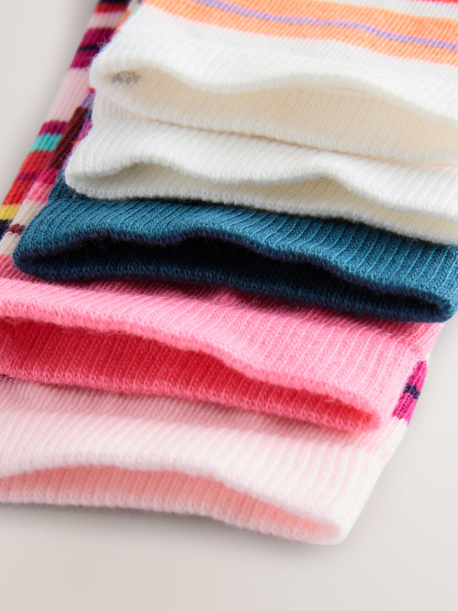 Thumbnail - Next Socken