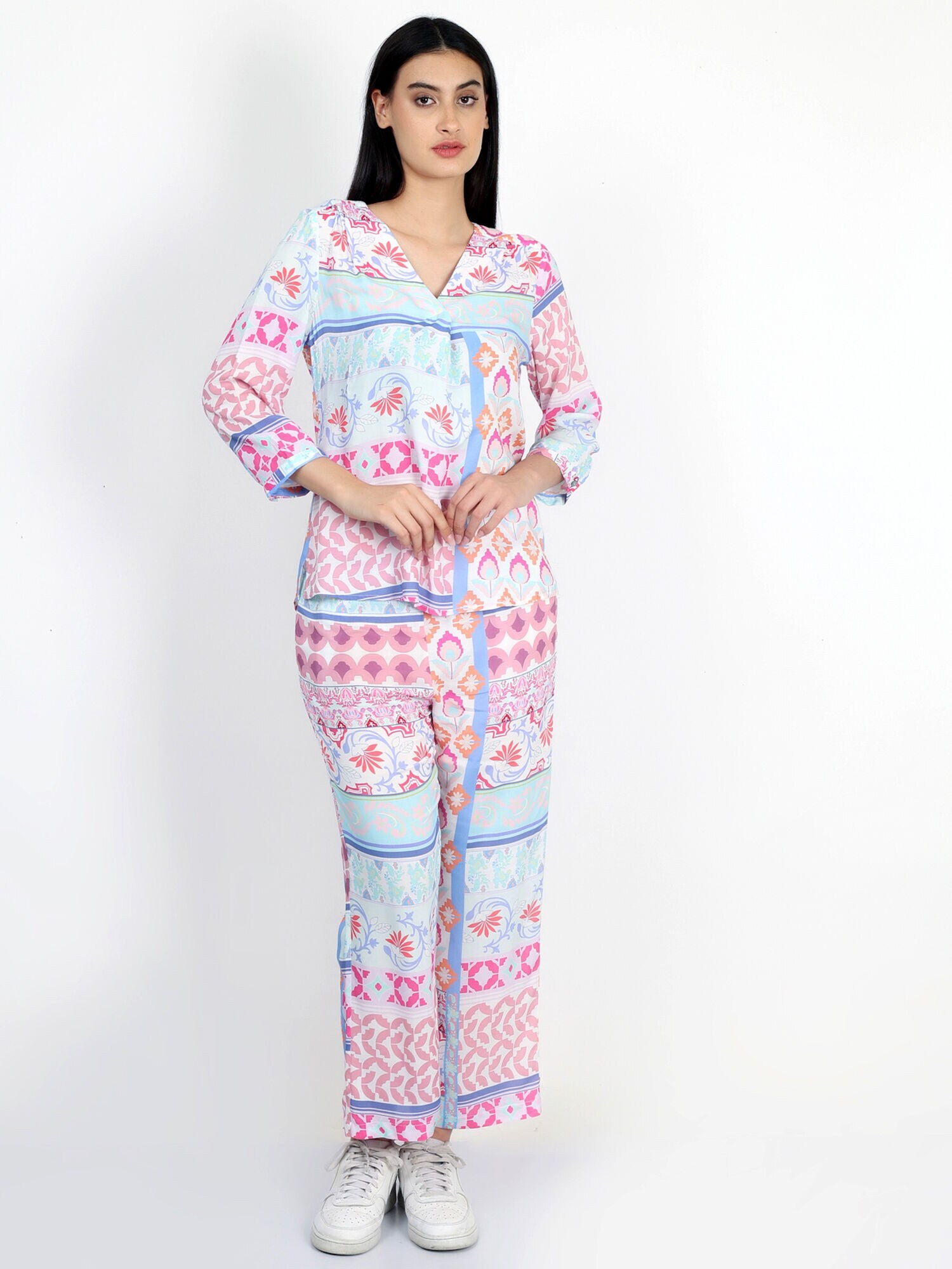 Thumbnail - VICCI Germany Bluse, Biesen an beiden Seiten der Schultern, Seitenschlitze