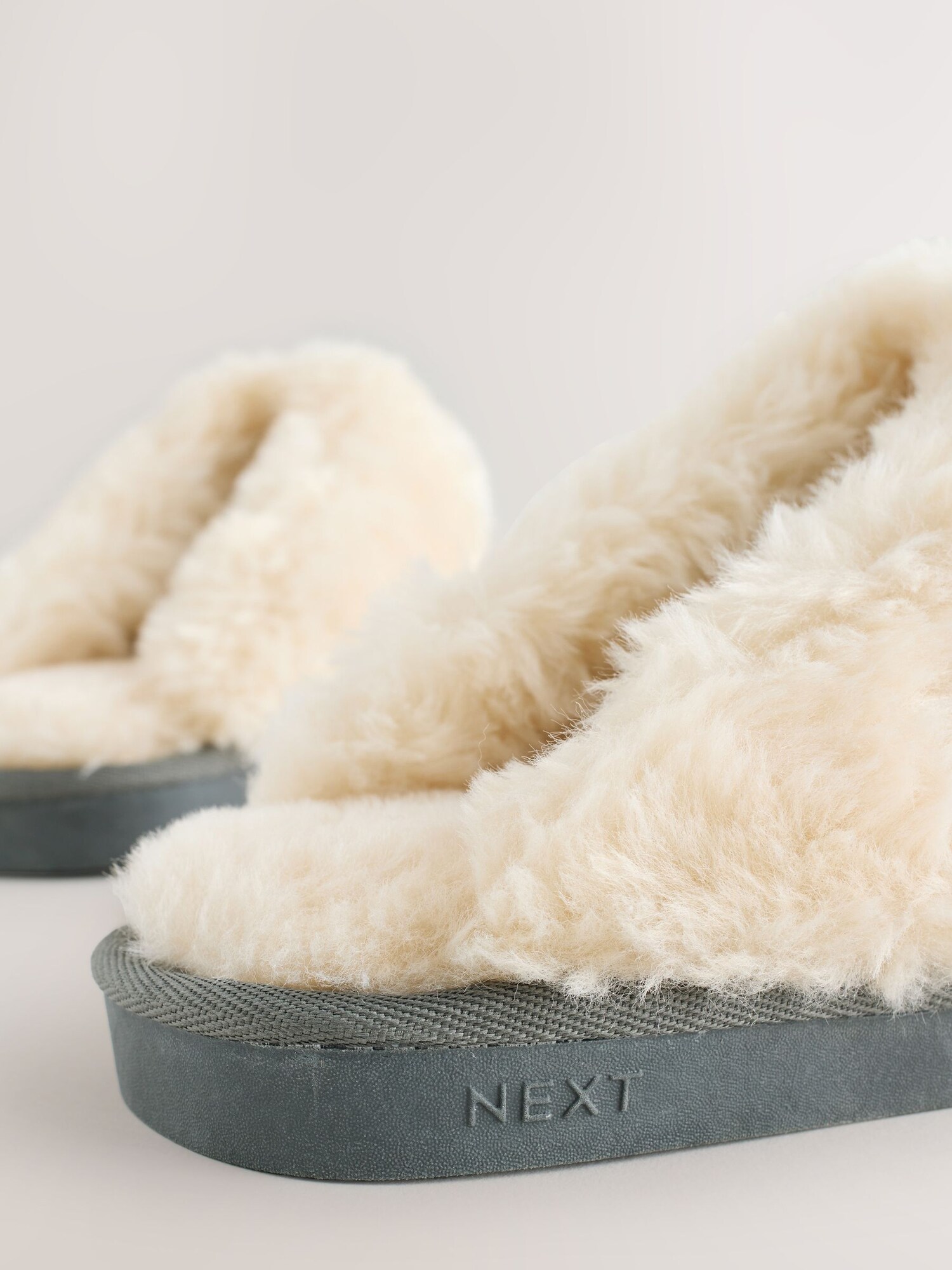 Thumbnail - Next Hausschuh