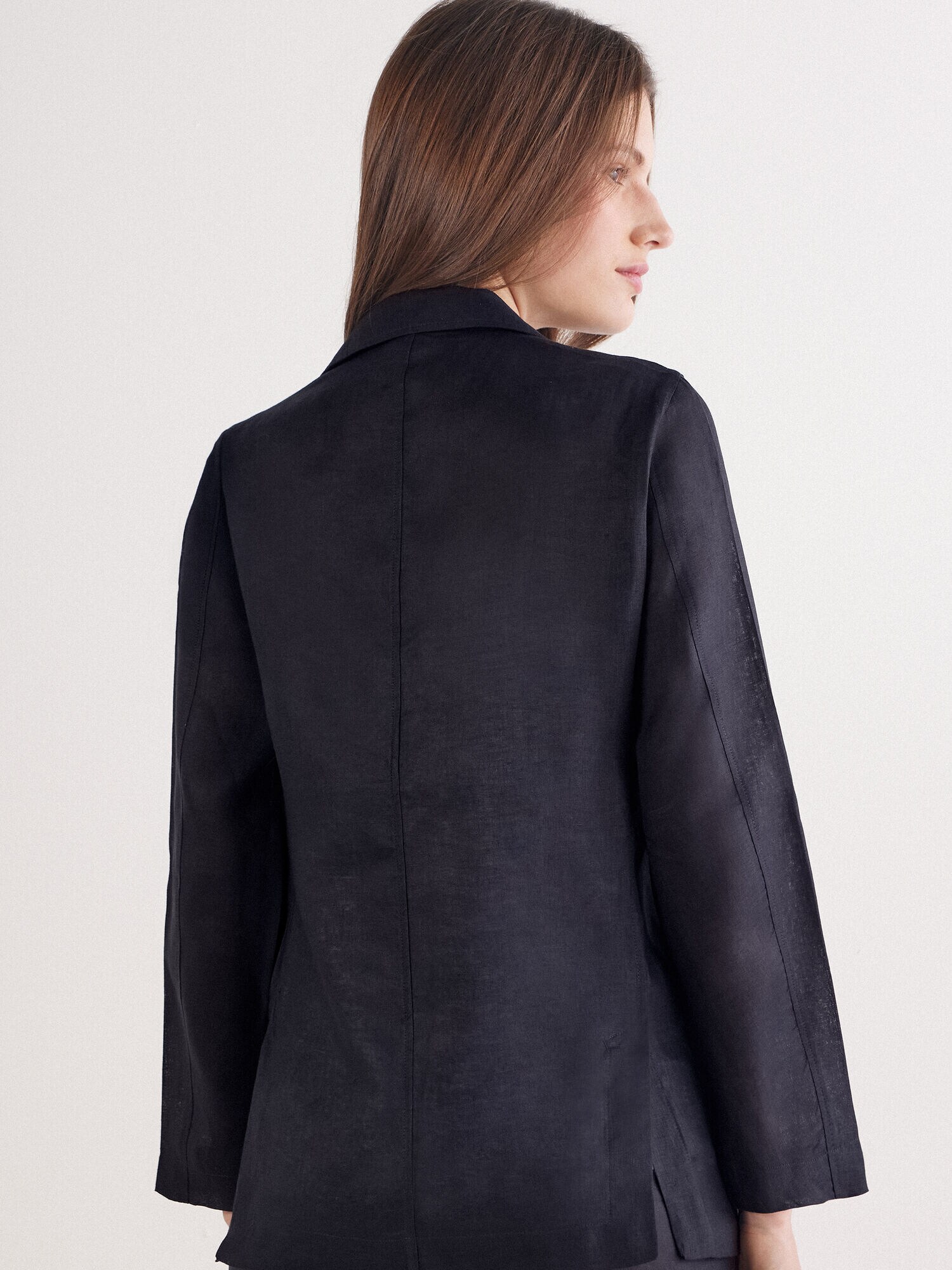 Thumbnail - Blazer