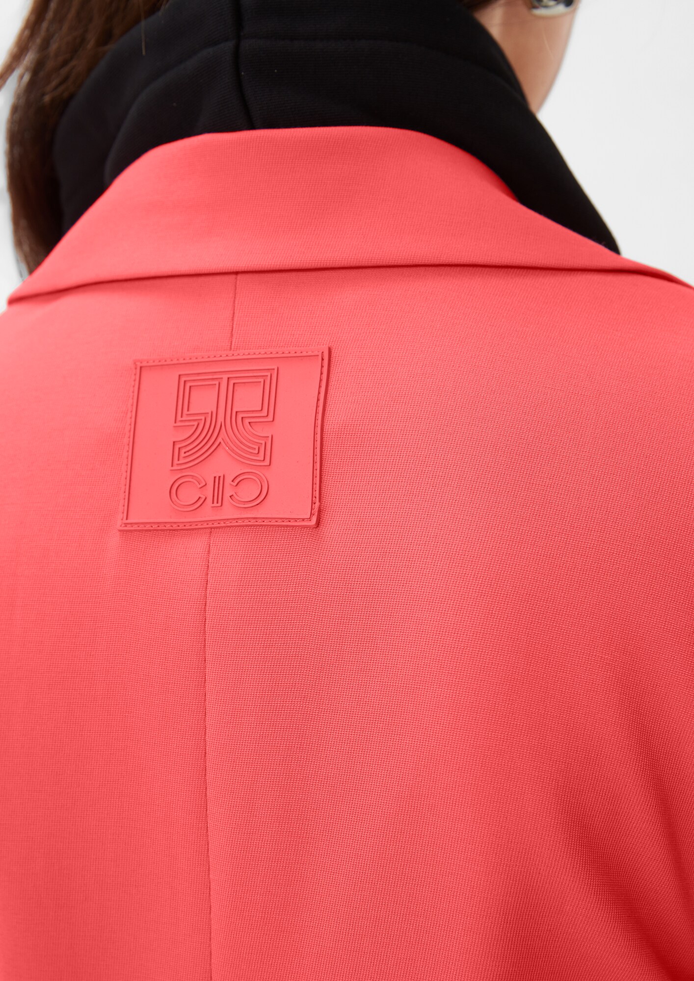 Thumbnail - Blazer