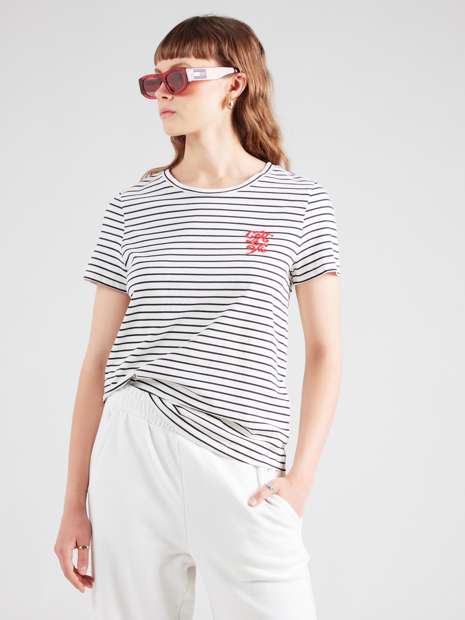 VERO MODA Póló  tengerészkék / piros / fehér termék 2. képe