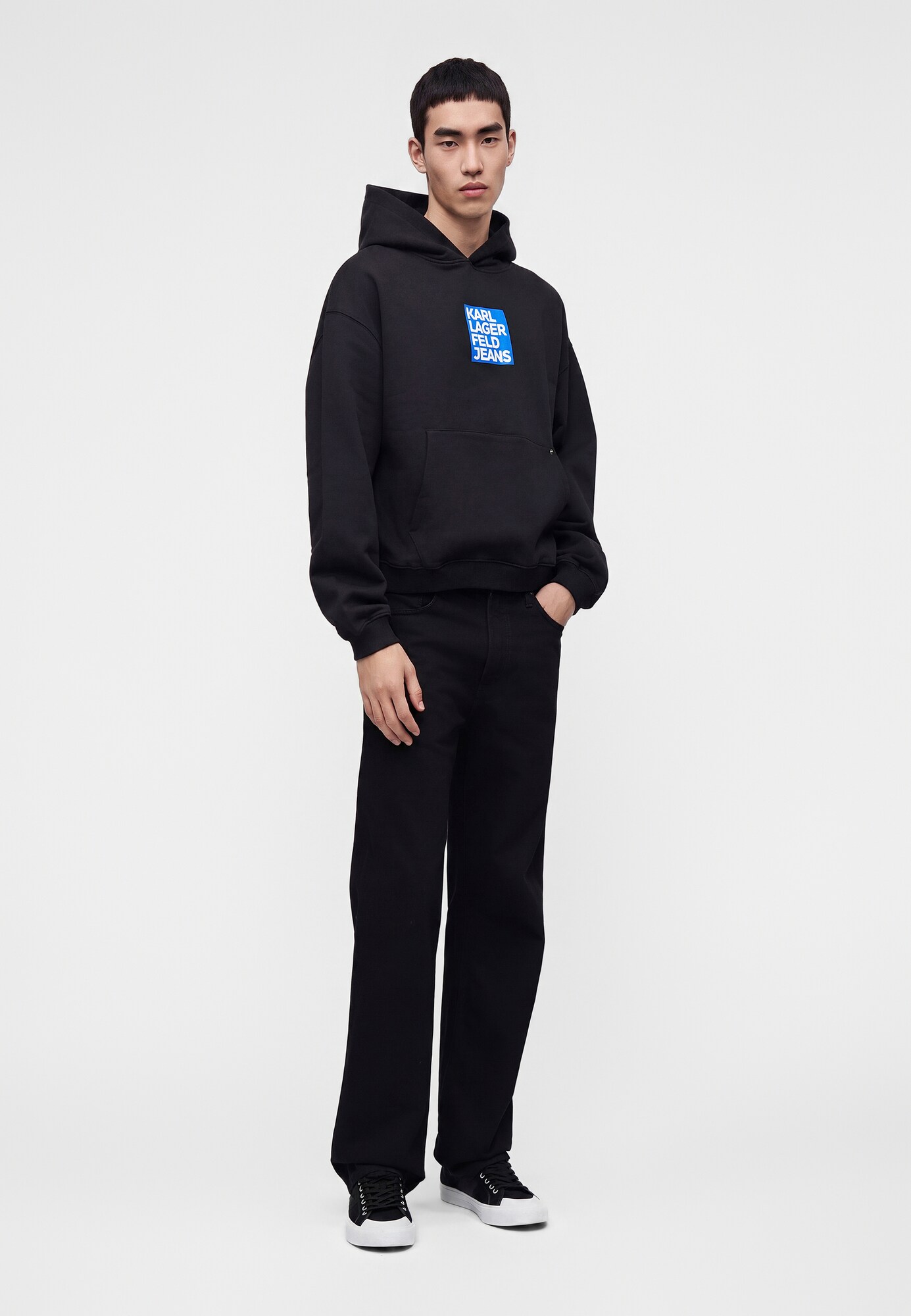 KARL LAGERFELD JEANS Sudadera  azul cielo / negro / blanco – imagen 4