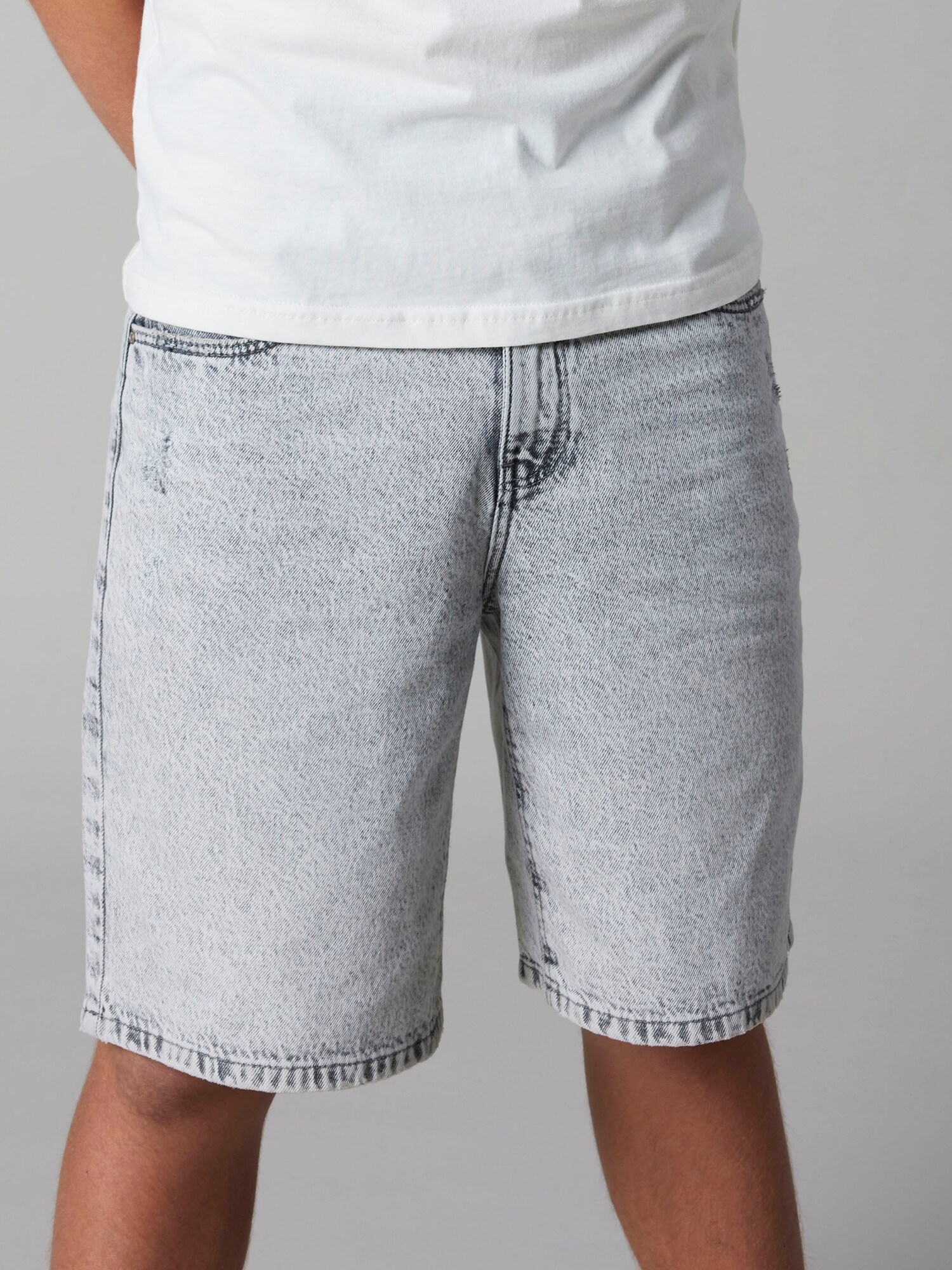 LMTD Džínsy 'NLNBerm'  sivý denim (obrázok 4)