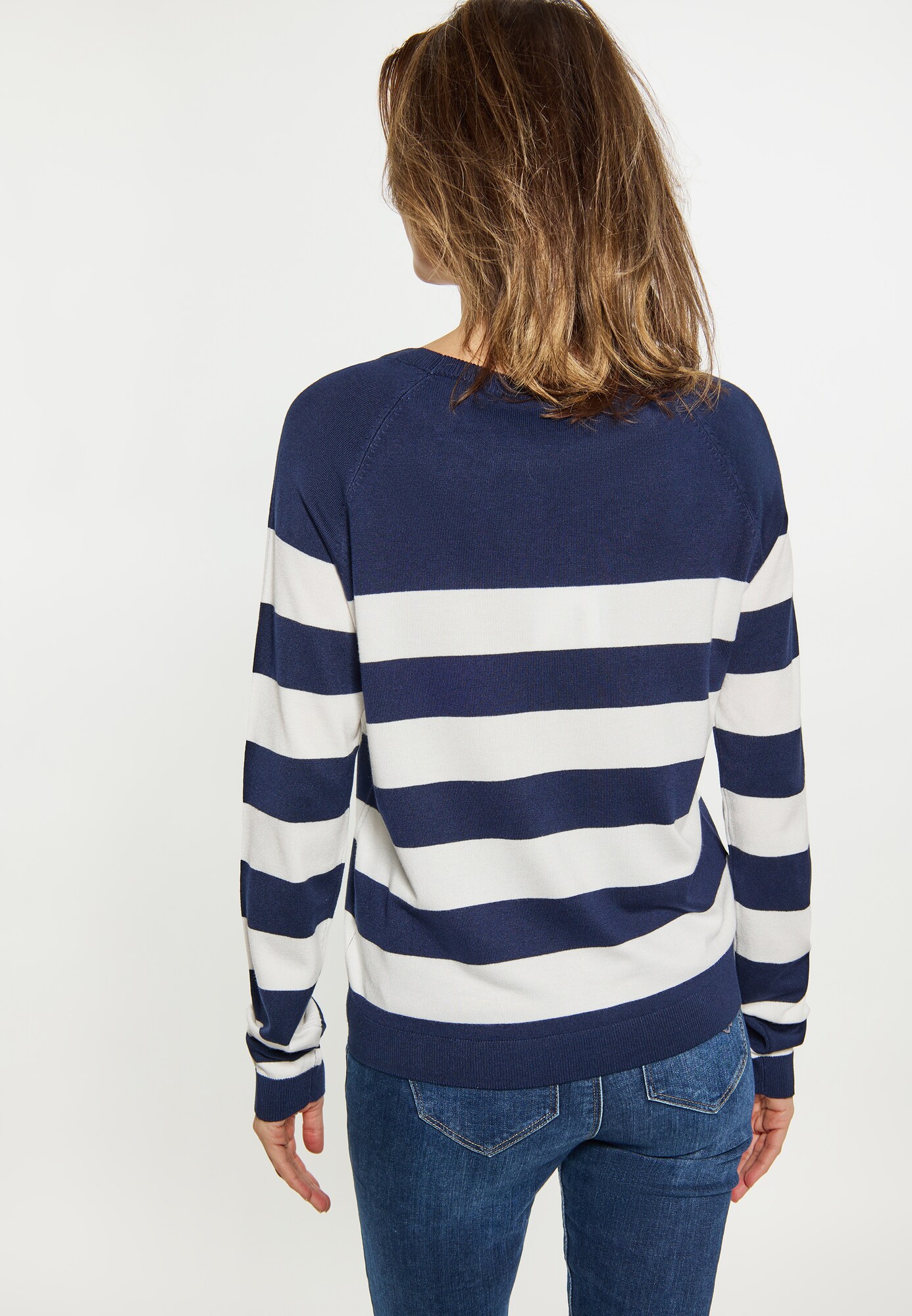 Thumbnail - usha BLUE LABEL Pullover