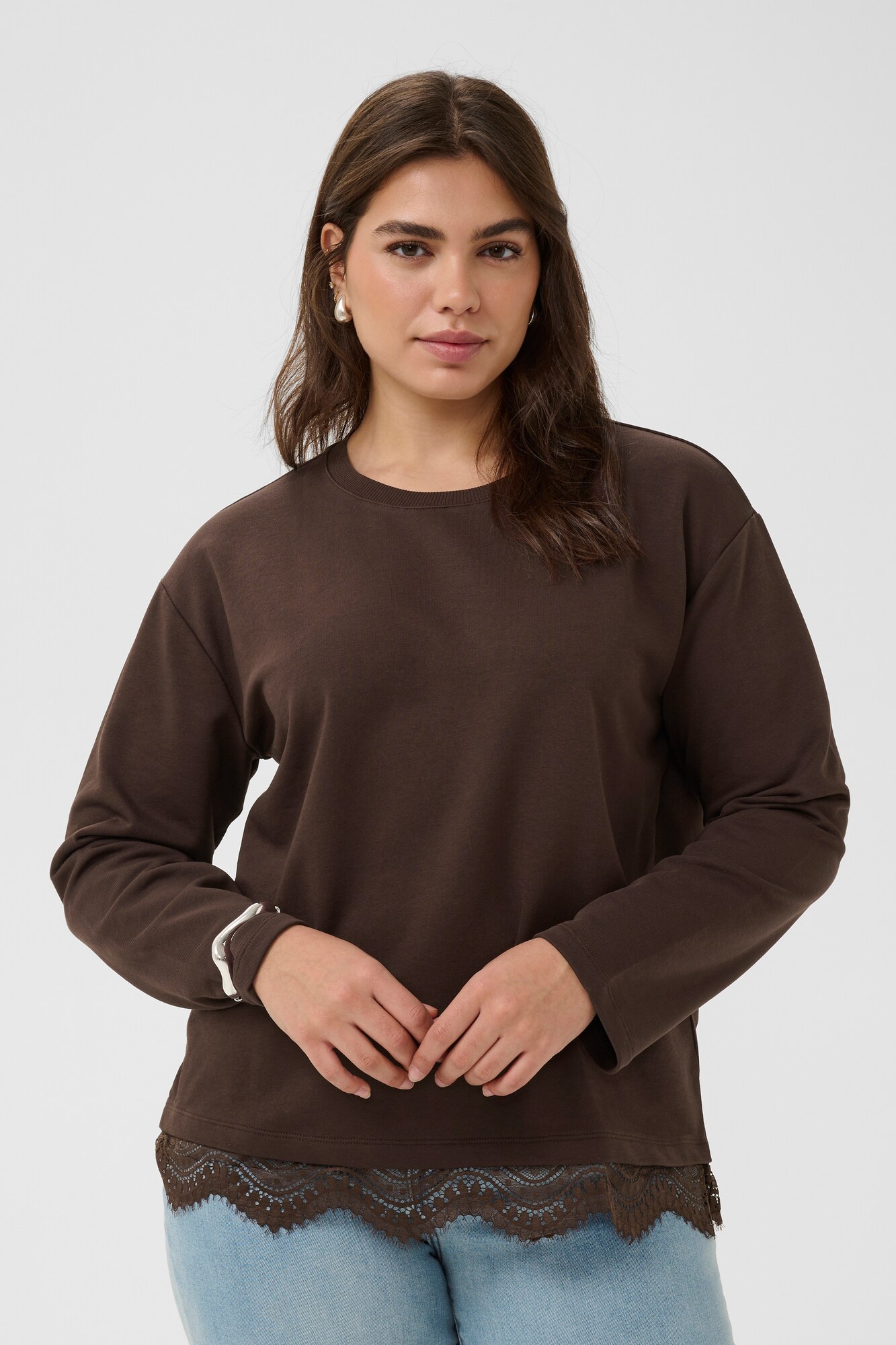 KAFFE CURVE Sudadera 'KCsophia'  moca