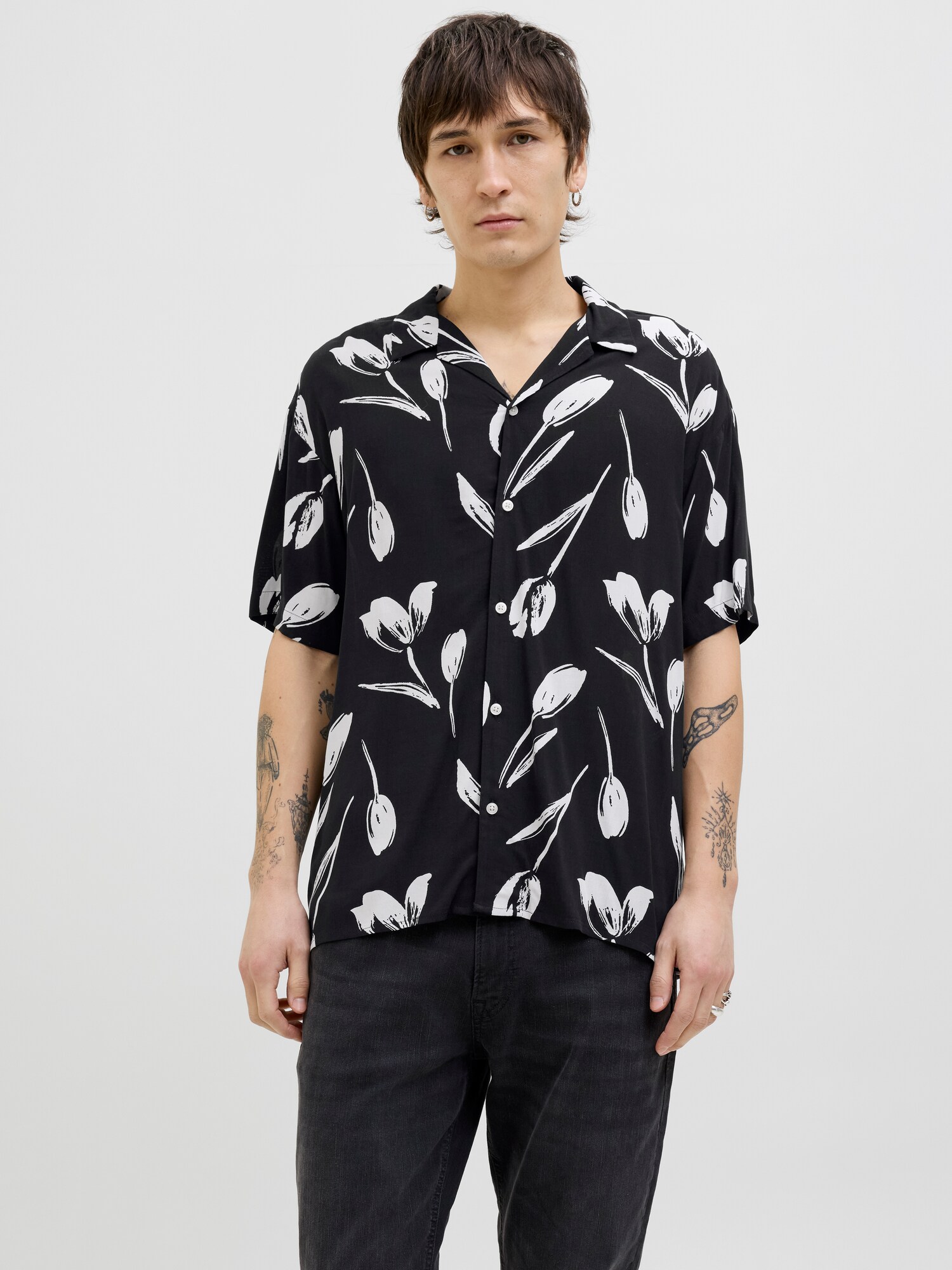 JACK & JONES Ing 'JJEJEFF CHARGE'  fekete / fehér termék 2. képe