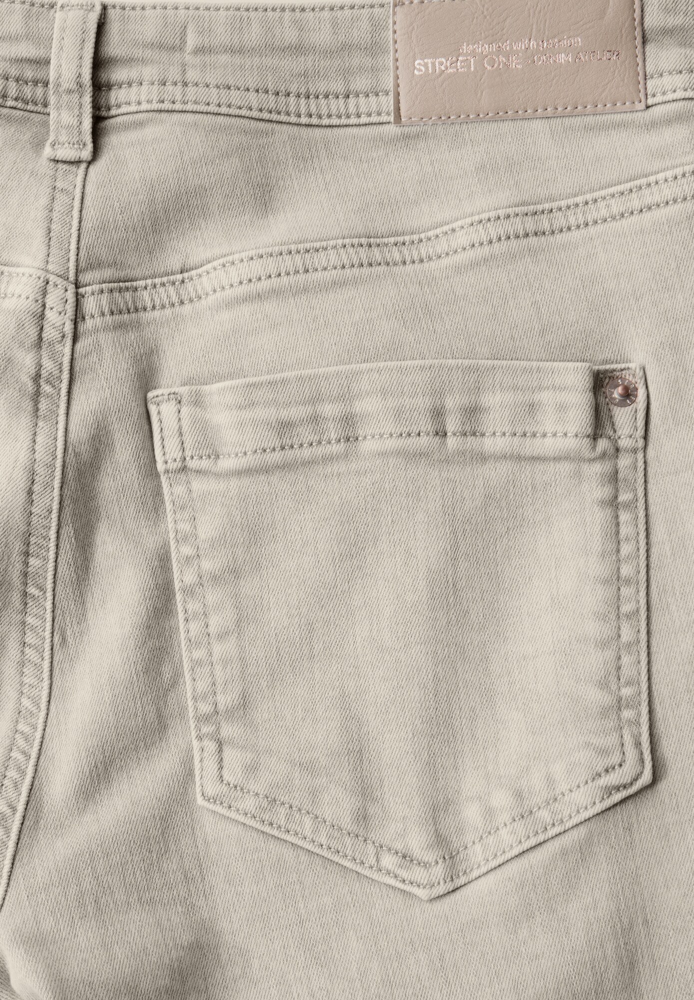 Thumbnail - Jeans