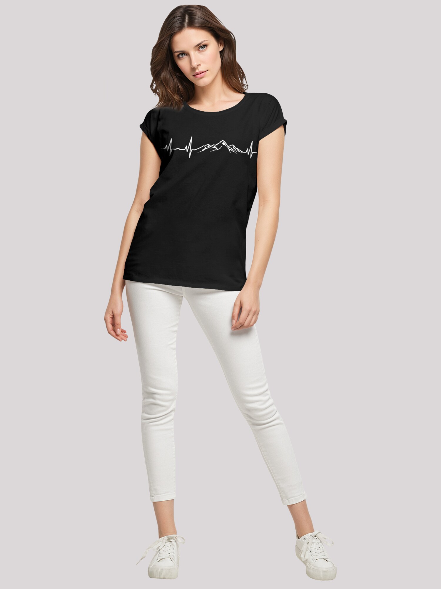 Thumbnail - T-Shirt 'Mountain Heartbeat'