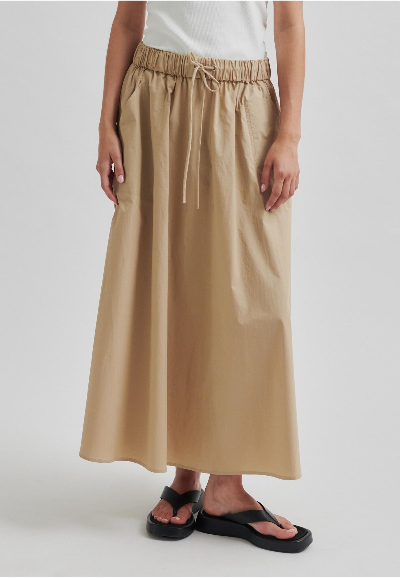 Thumbnail - SECOND FEMALE Rock Alisa