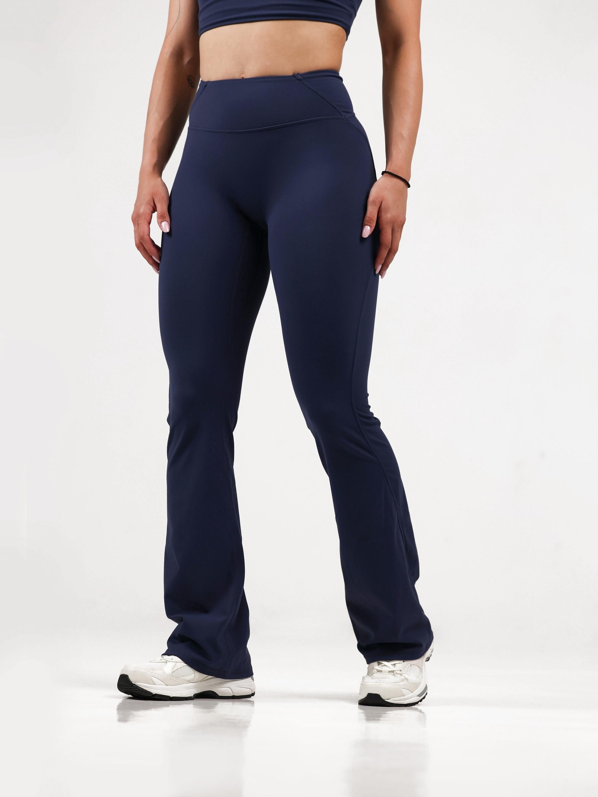 Neverover Leggings 'Nova Flared Leggings' dam
