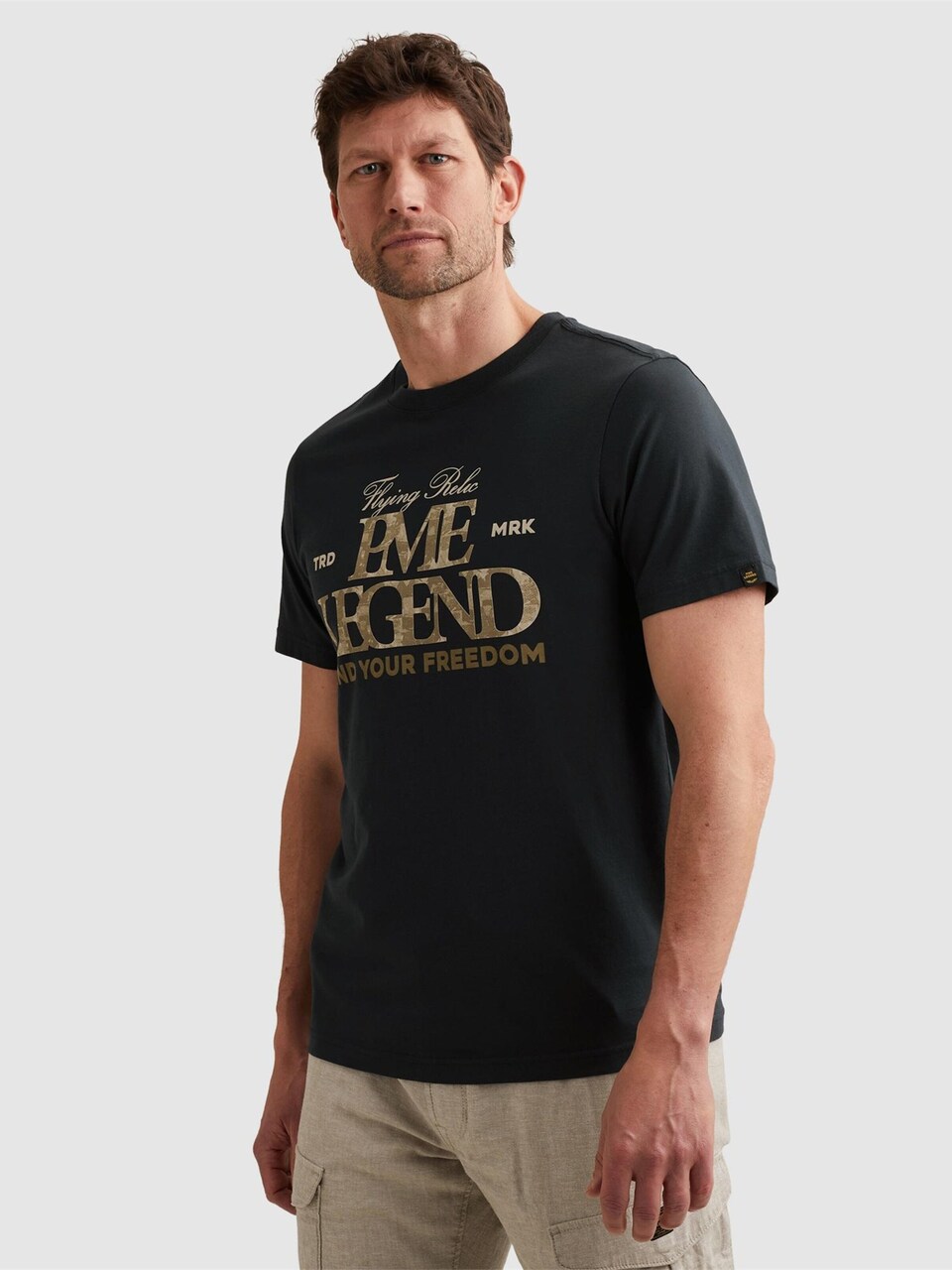 T-shirt 'T-shirt in jersey with large artwork'