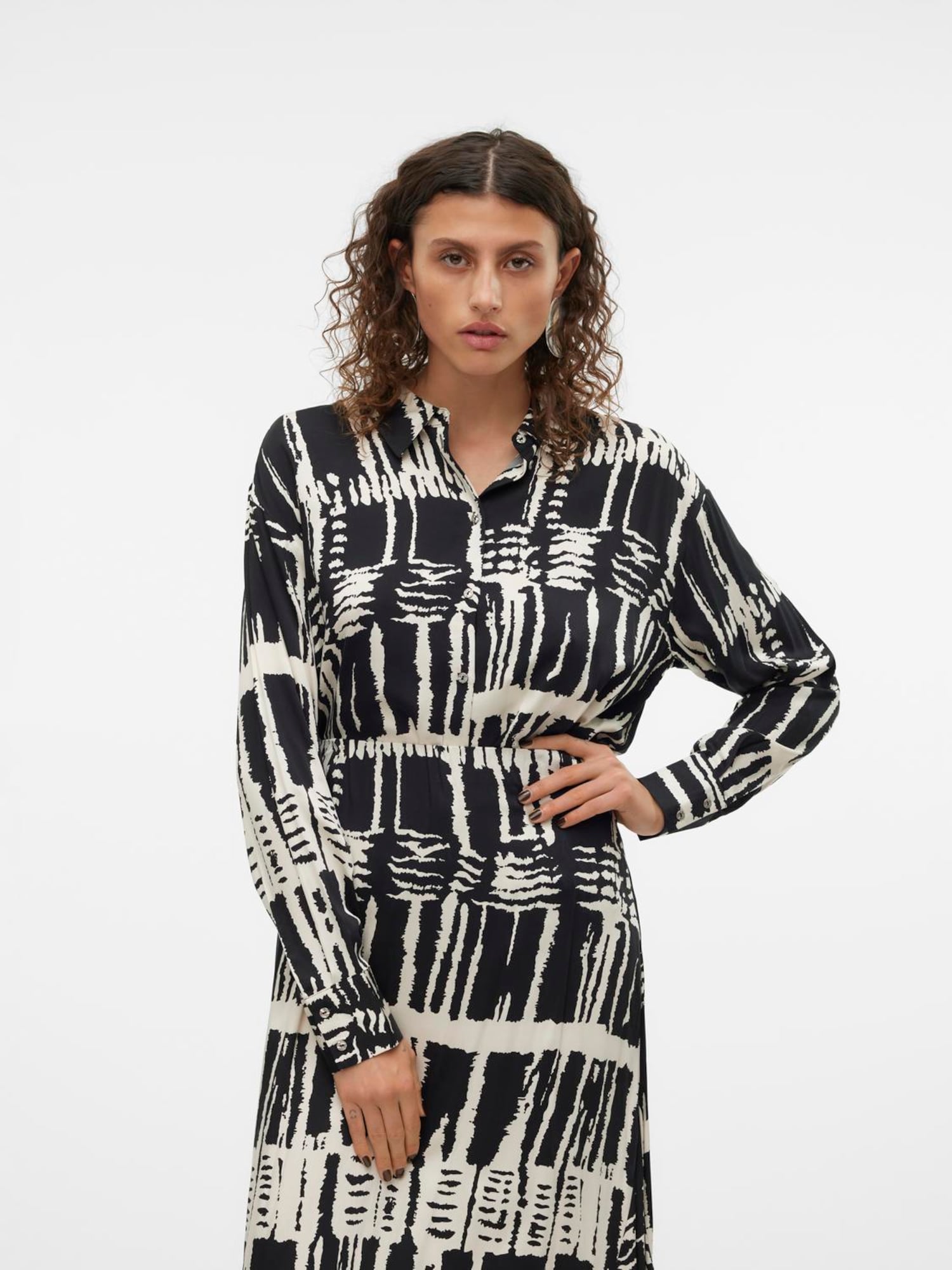 VERO MODA Blúz 'VMCINDY CLEO'  bézs / fekete termék 2. képe