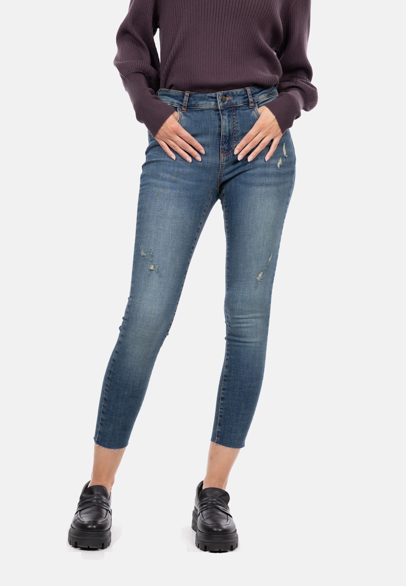 Thumbnail - Suri Frey Skinny Jeans  SFY Freyday