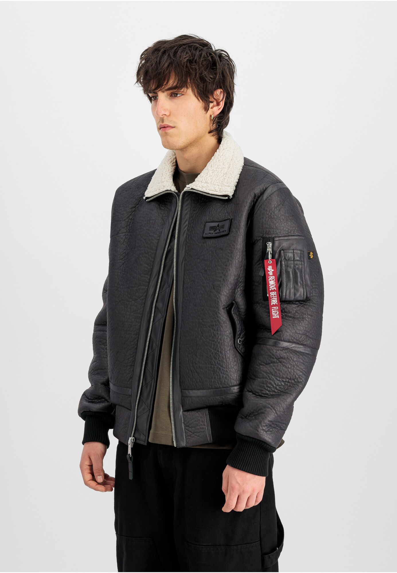 ALPHA INDUSTRIES Chaqueta de entretiempo 'B-15-3'  negro – imagen 4