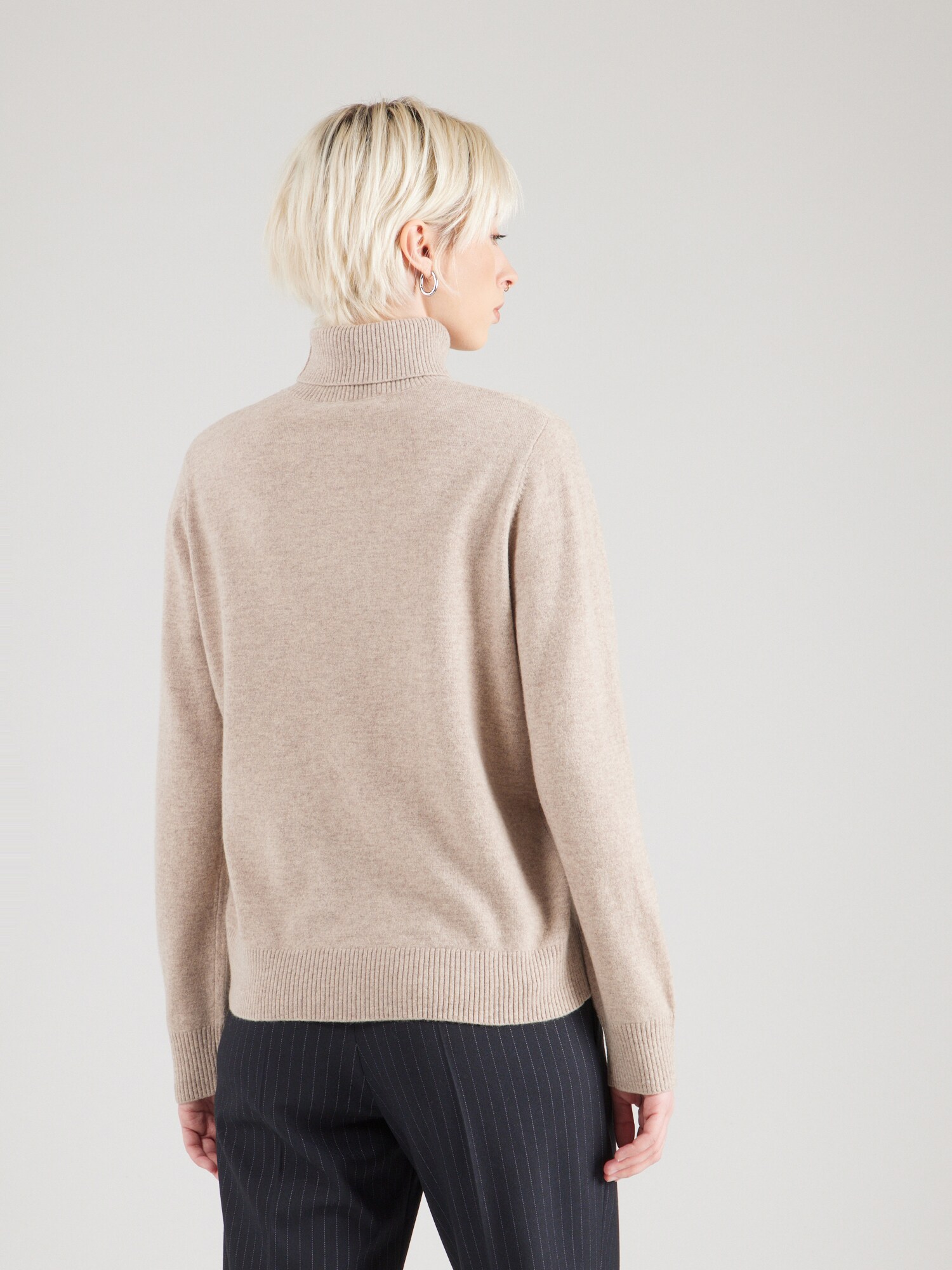 Thumbnail - Pullover