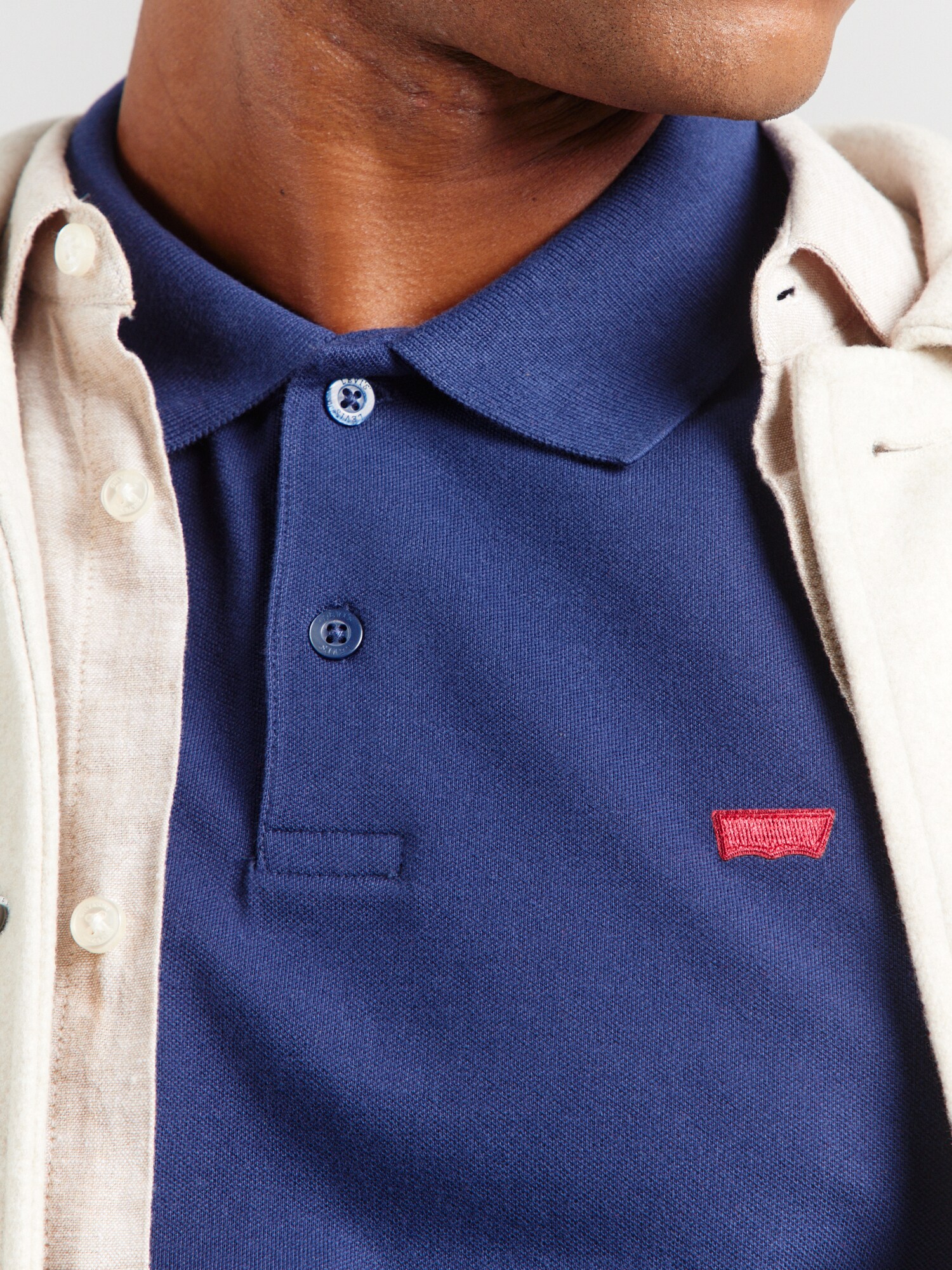 LEVI'S ® Tričko 'Housemark' námornícka modrá / jasne červená (obrázok 5)