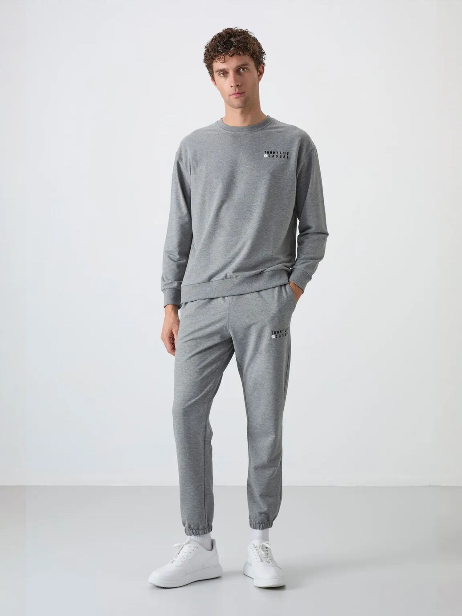 Tommy Life Jogging komplet siva