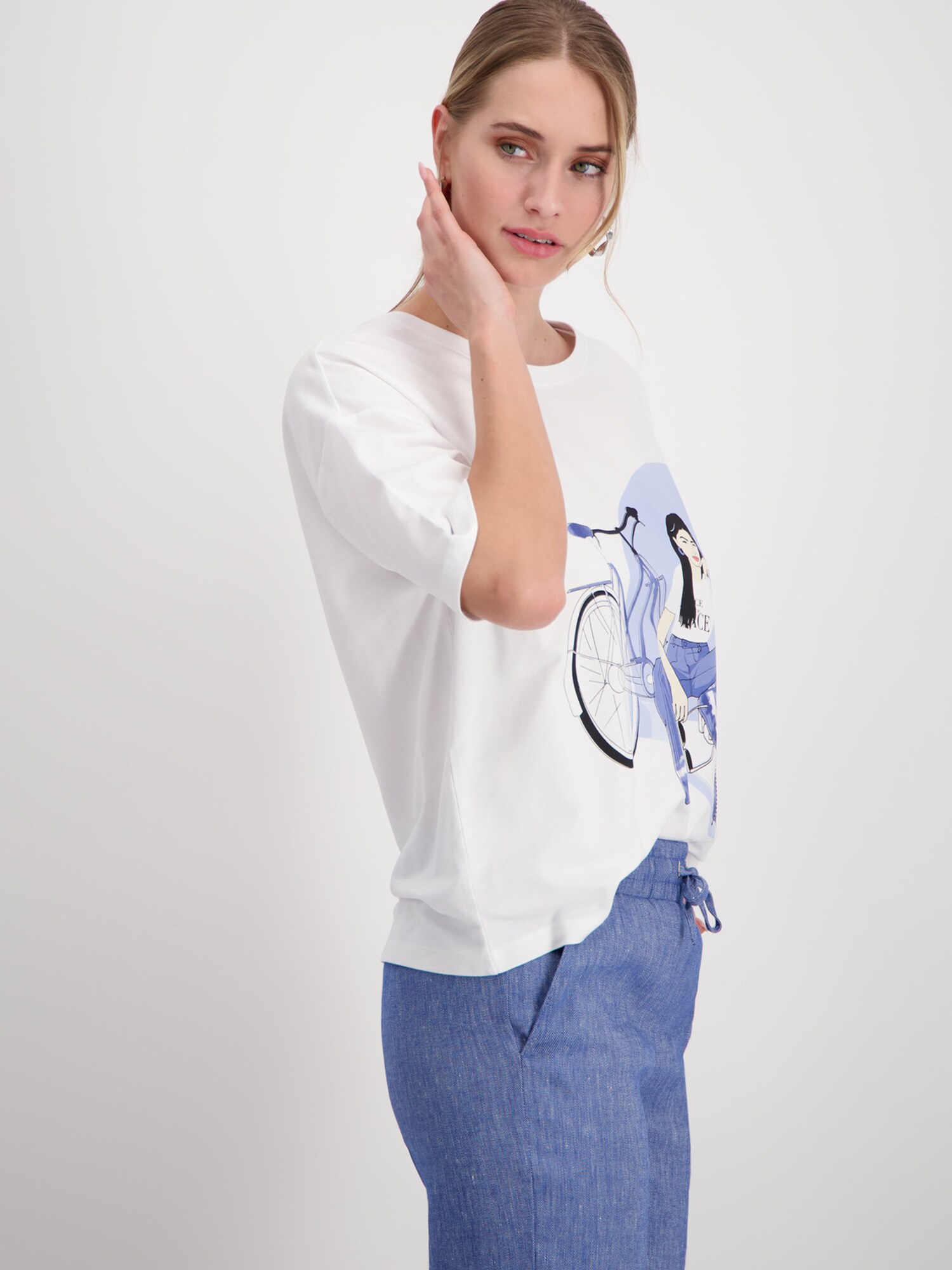 Thumbnail - T-Shirt