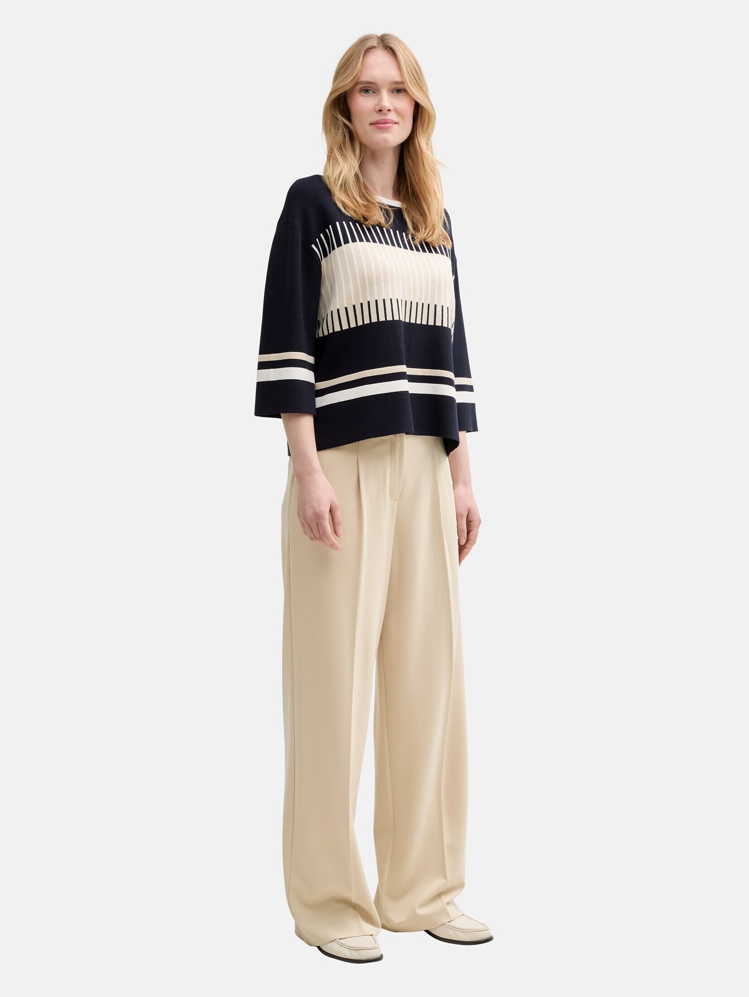 Thumbnail - Pullover
