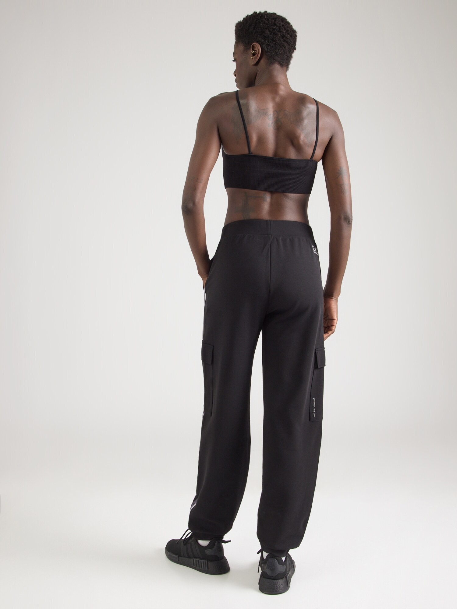 EA7 Emporio Armani Pantalón deportivo 'NATURAL VENTUS7' lila / negro / blanco – imagen 2