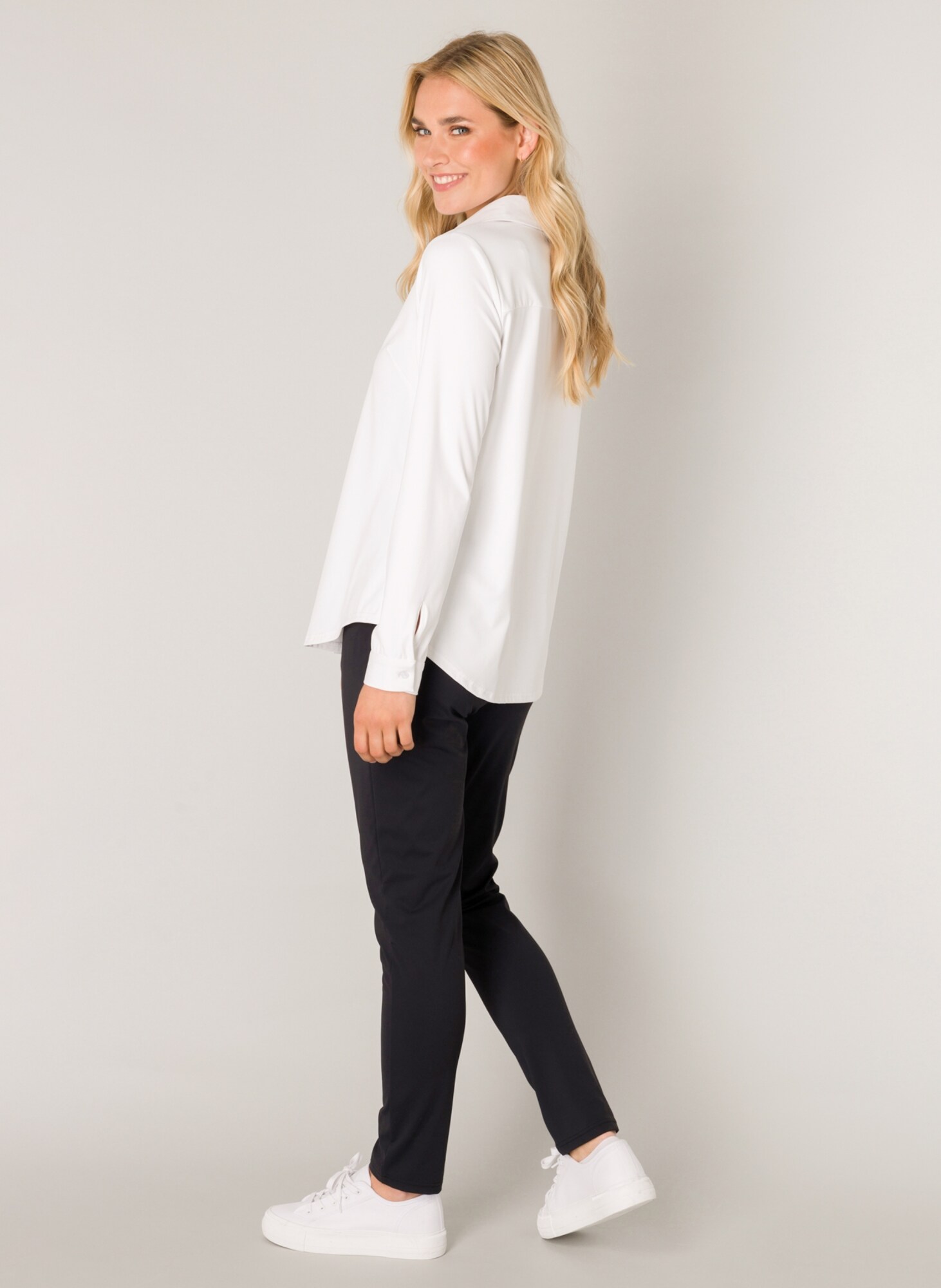 Thumbnail - BASE LEVEL Bluse