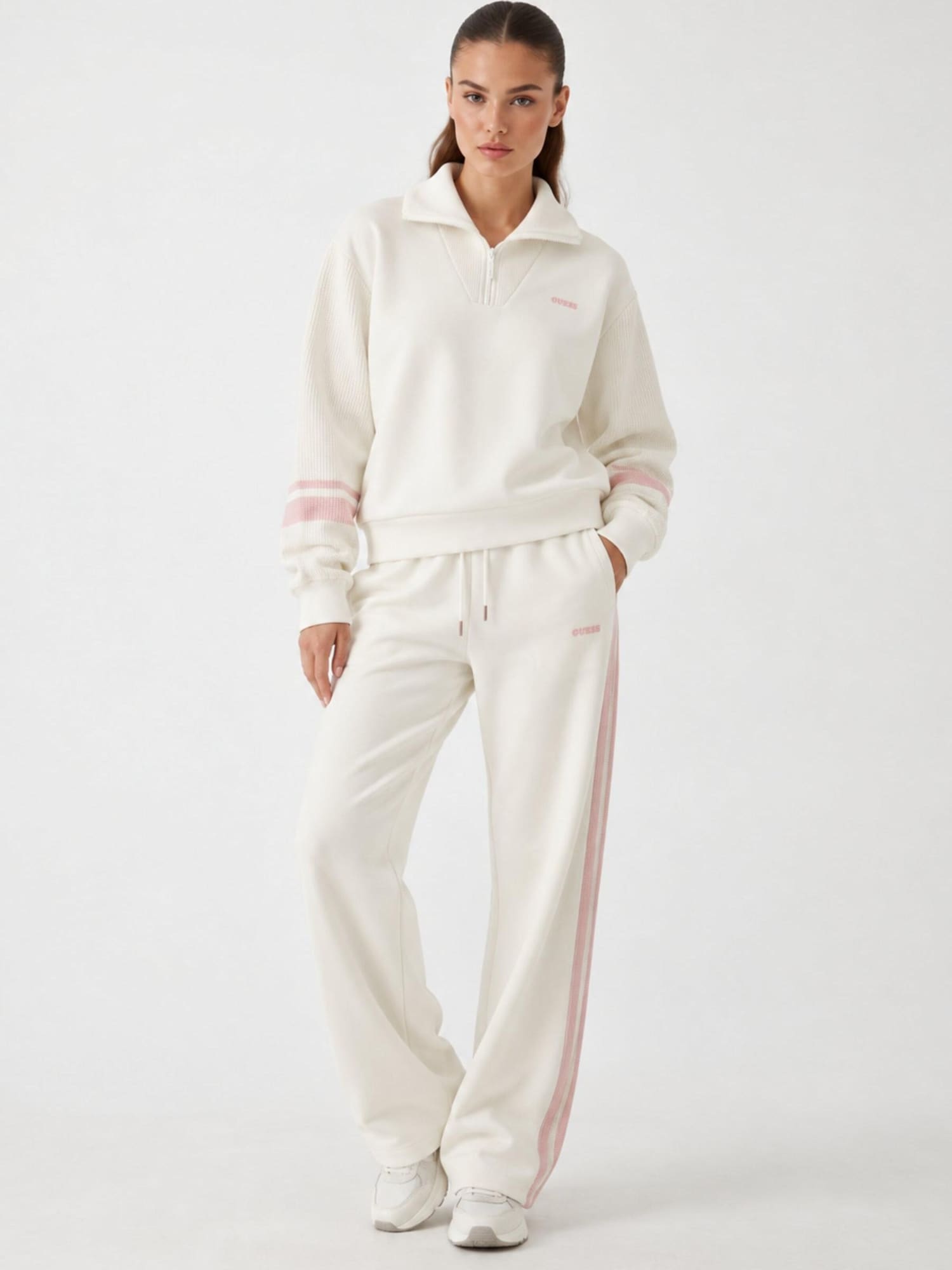GUESS Jersey deportivo 'Maglieria V6BQ14K6346'  crema – imagen 4