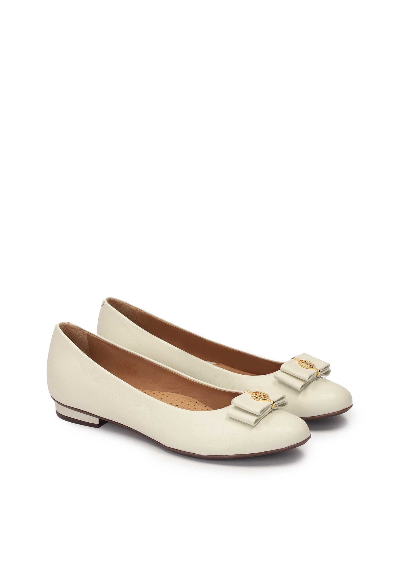 Thumbnail - Kazar Ballerina