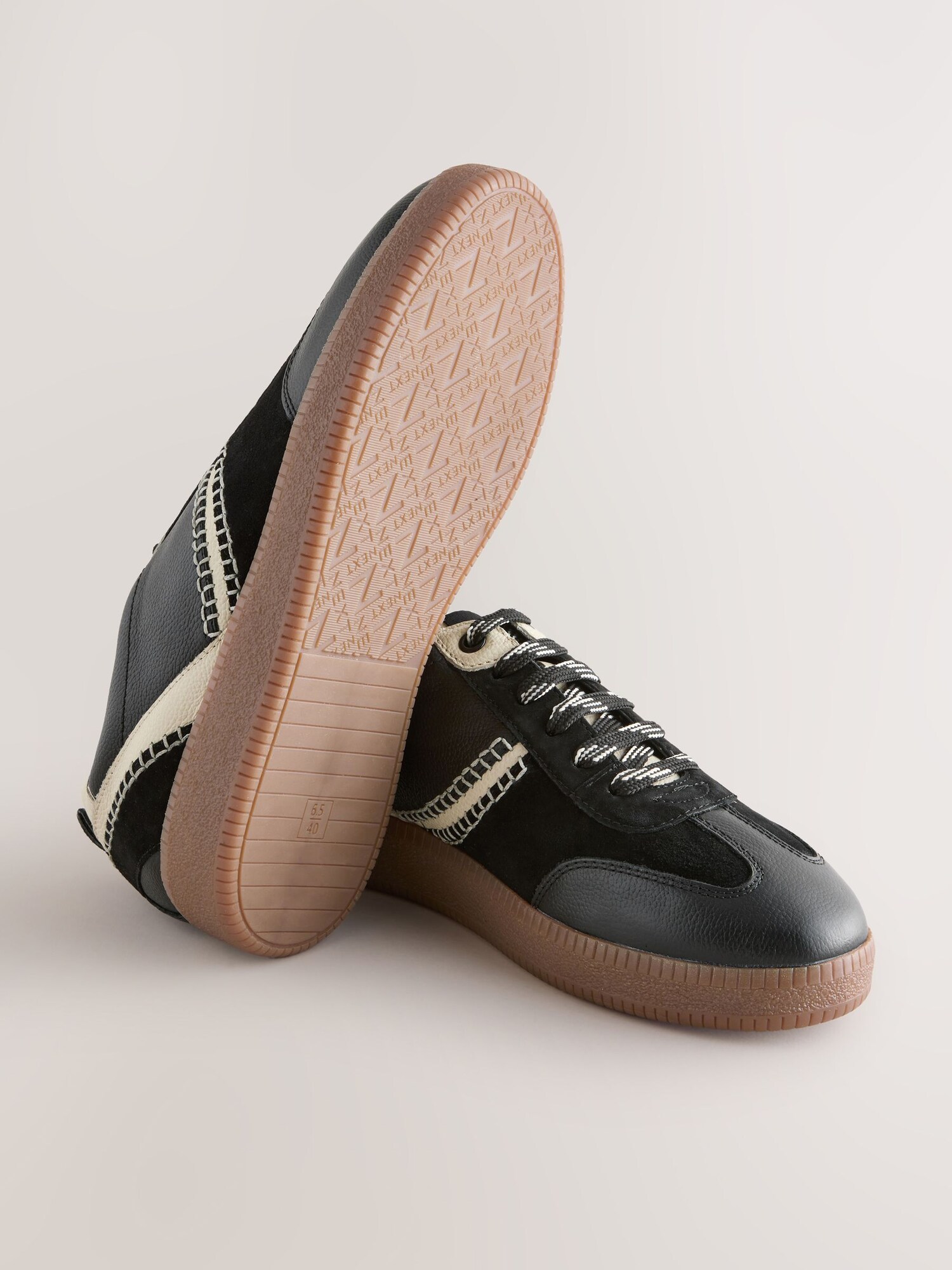 Thumbnail - Next Sneaker Forever Comfort