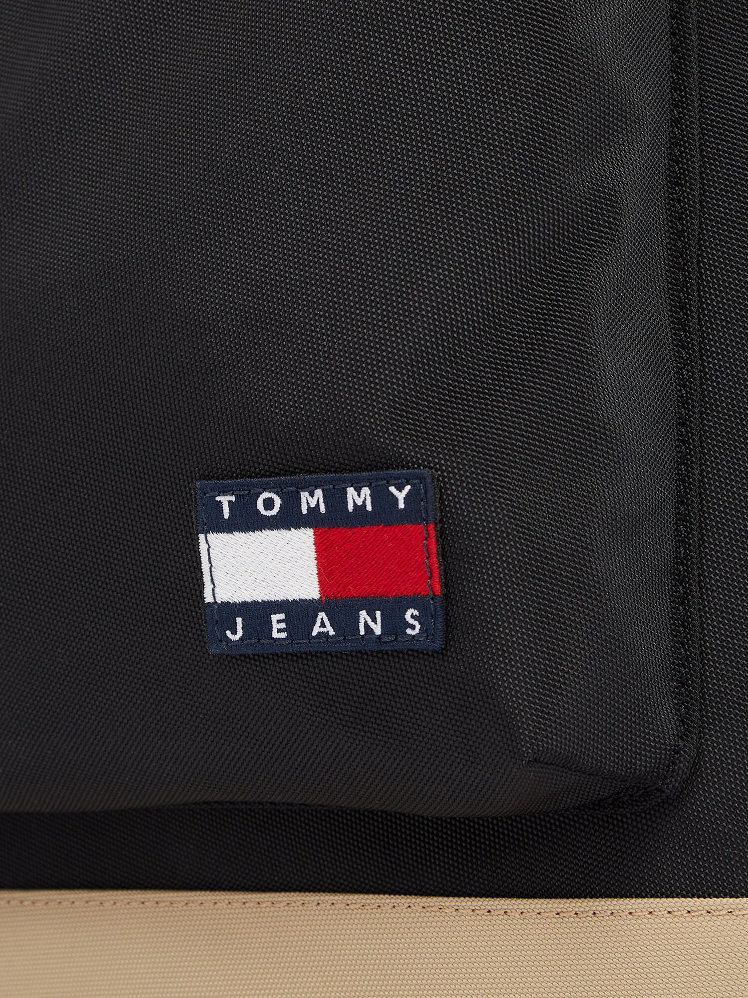 Tommy Jeans Hátizsák 'ESS DAILY'  tengerészkék / brokát / piros / fekete termék 2. képe