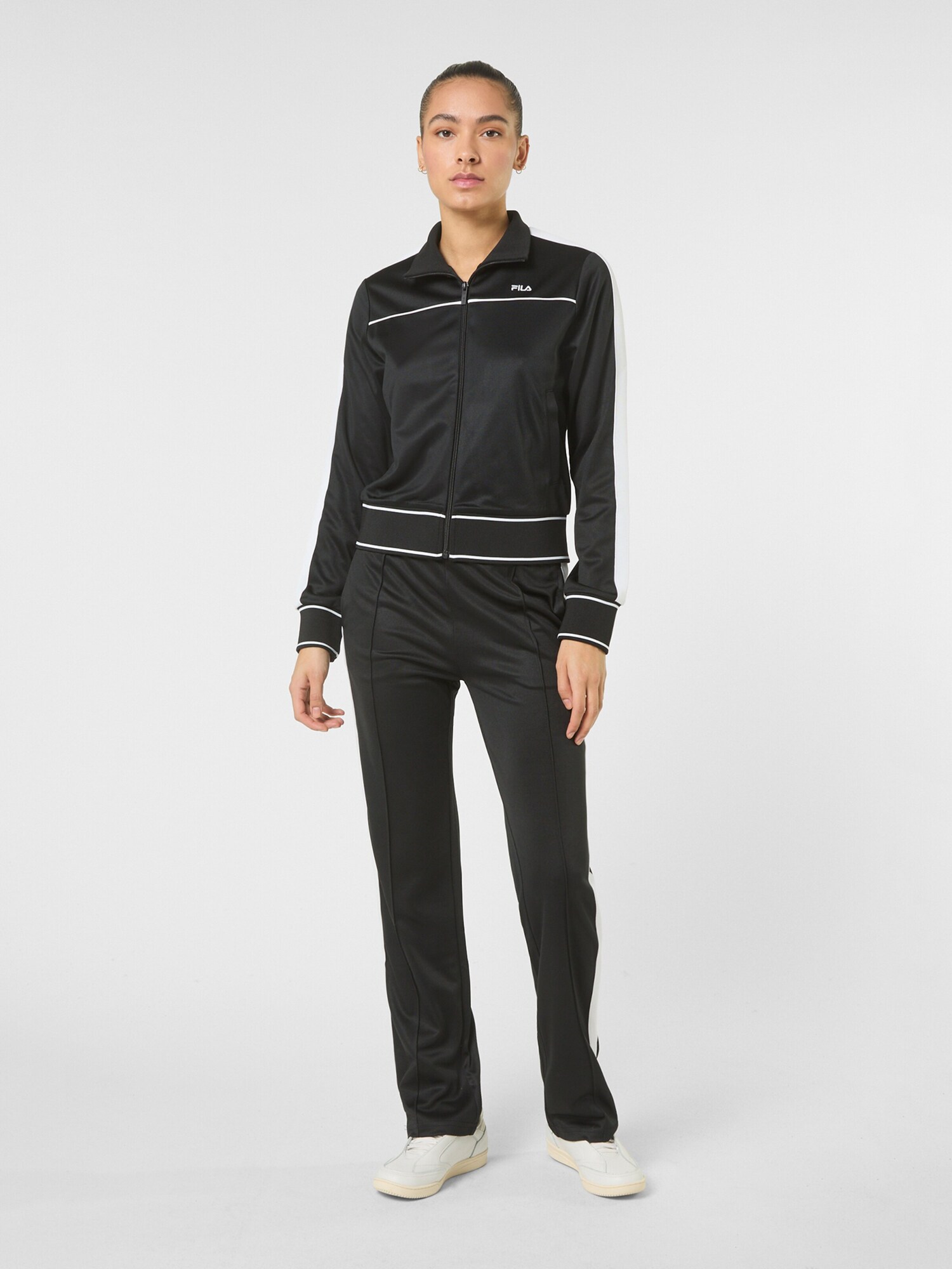 FILA Sudadera con cremallera 'MICHI regular cropped taped track jacket'  negro – imagen 3
