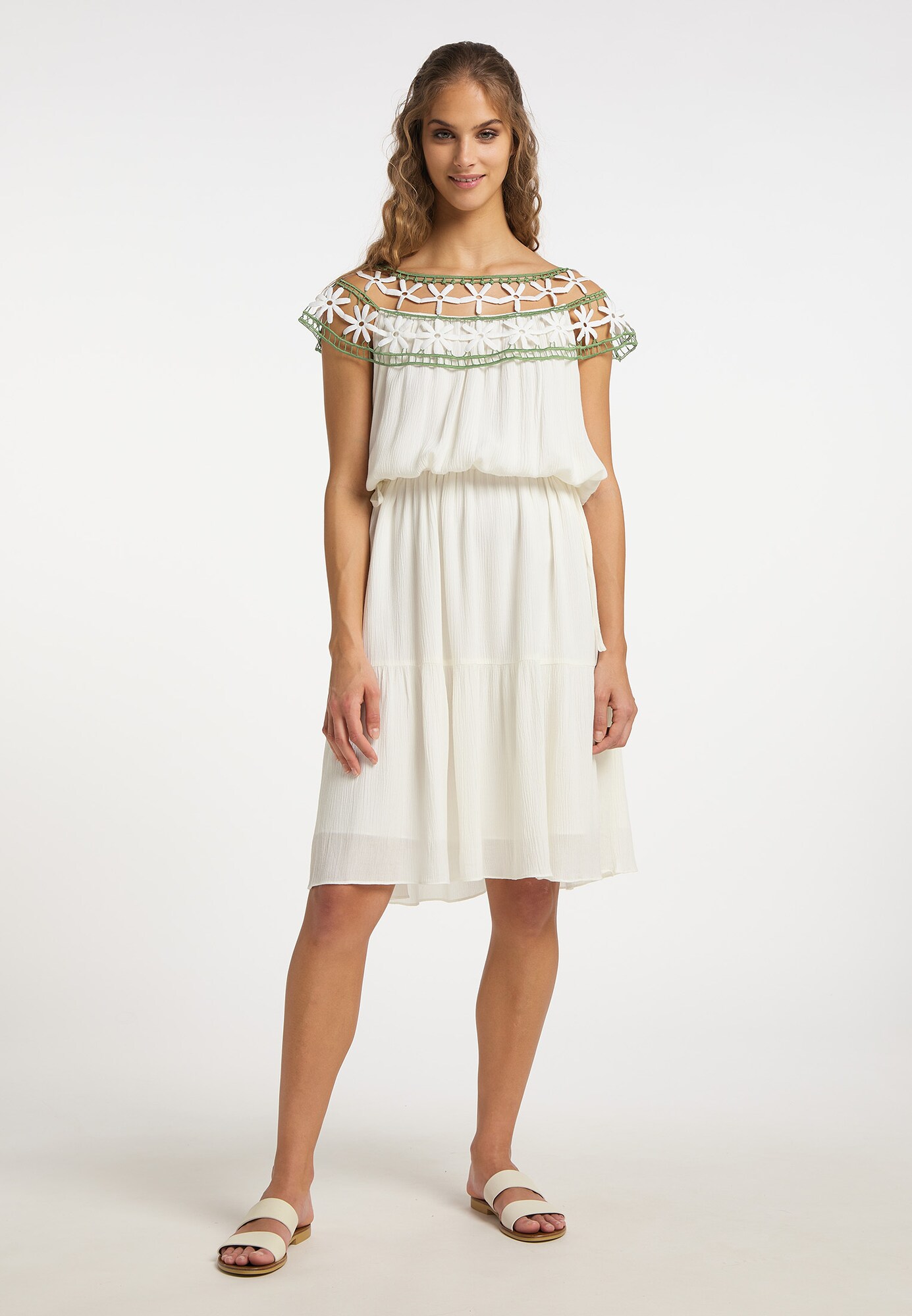 Thumbnail - IZIA Kleid