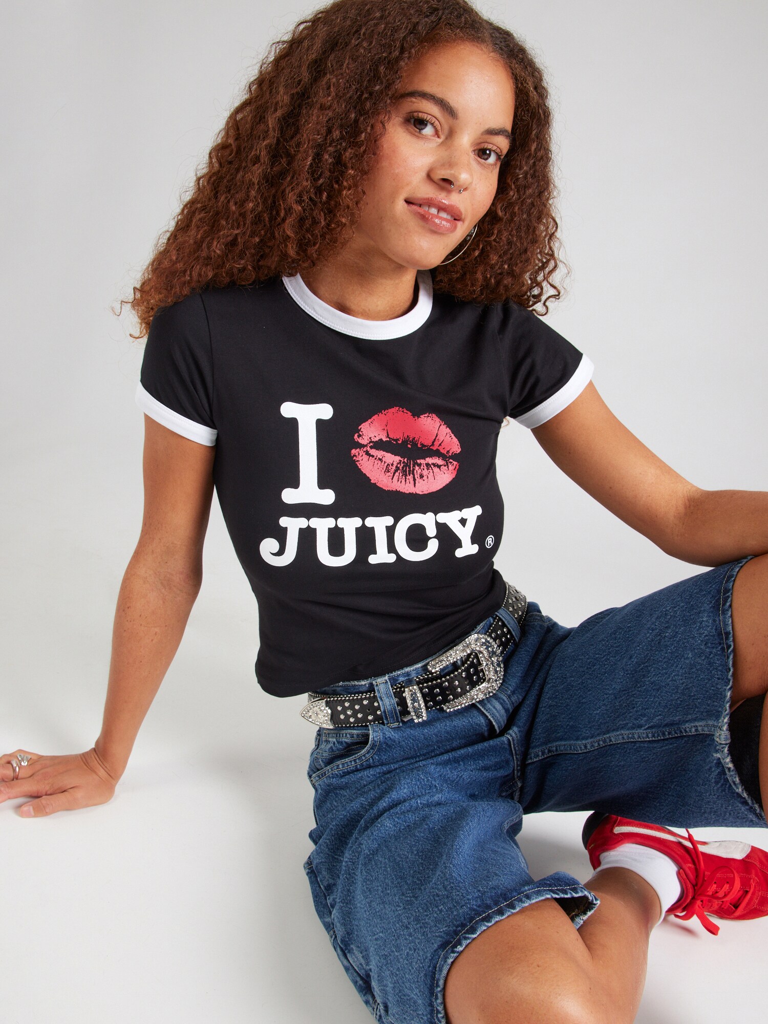 Juicy Couture Póló 'I KISSED JUICY'  piros / fekete / fehér termék 2. képe
