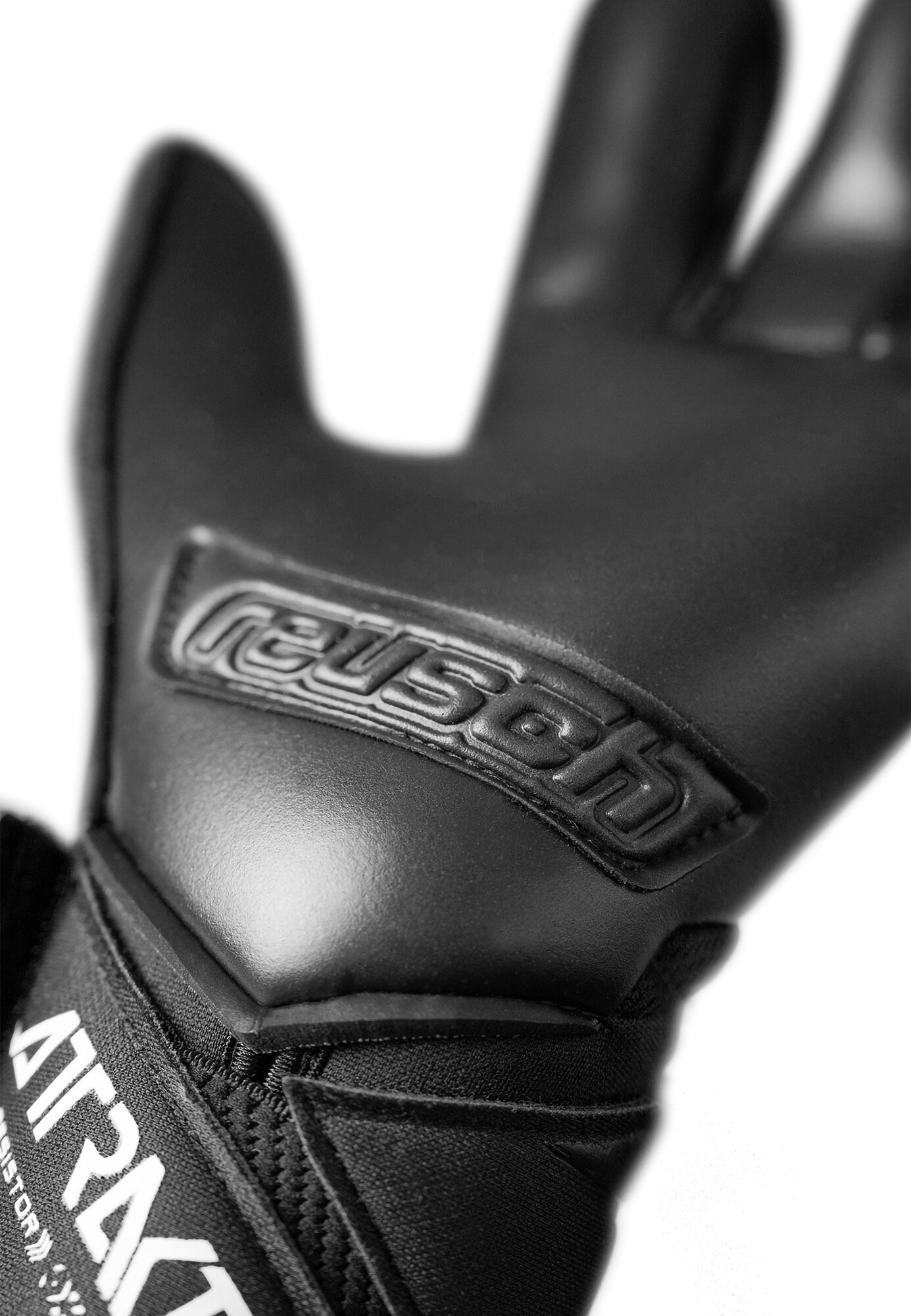 Thumbnail - REUSCH Torwarthandschuhe Attrakt Infinity Resistor