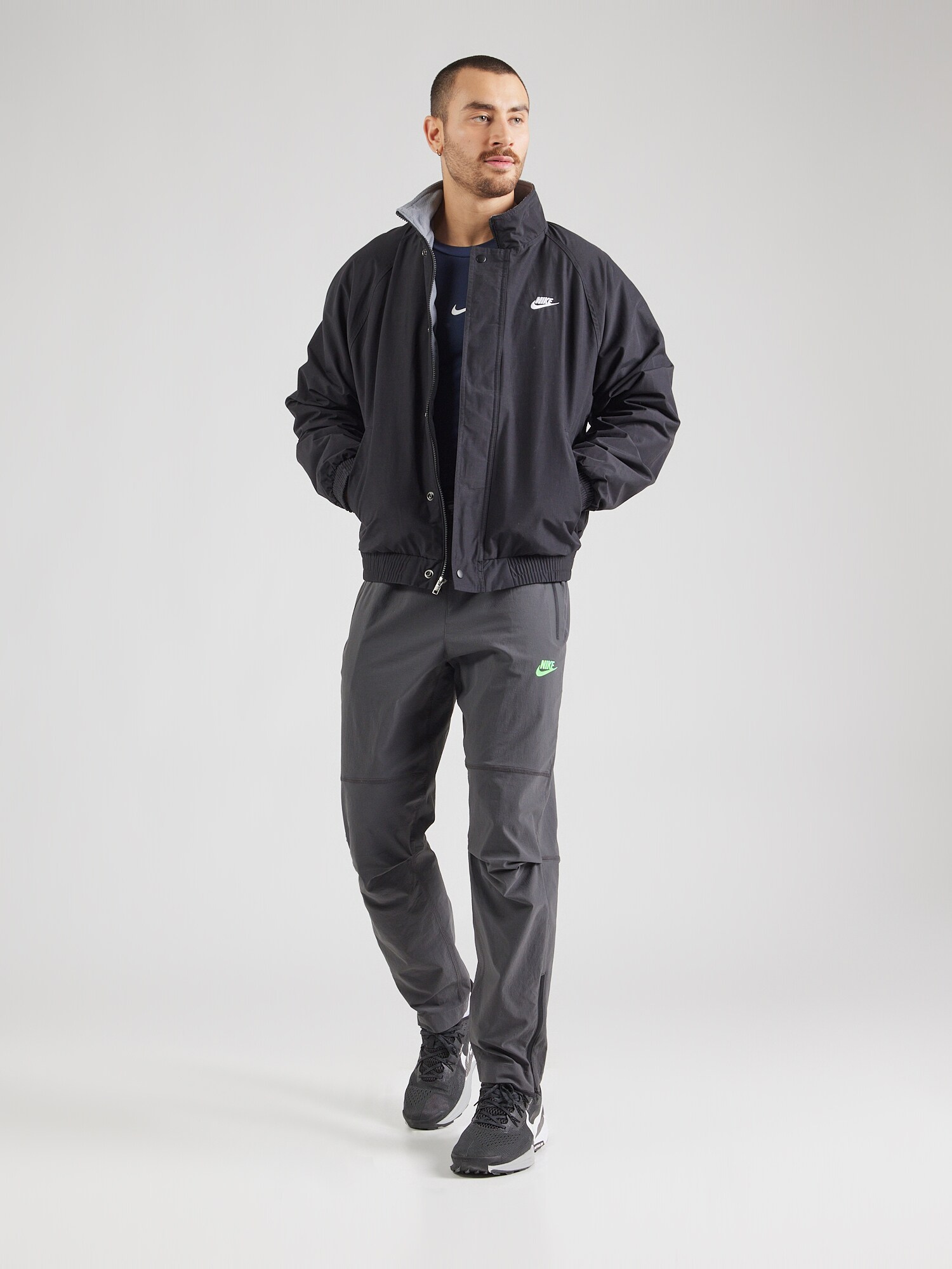 Nike Sportswear Nadrág  sötétszürke / citromzöld termék 2. képe