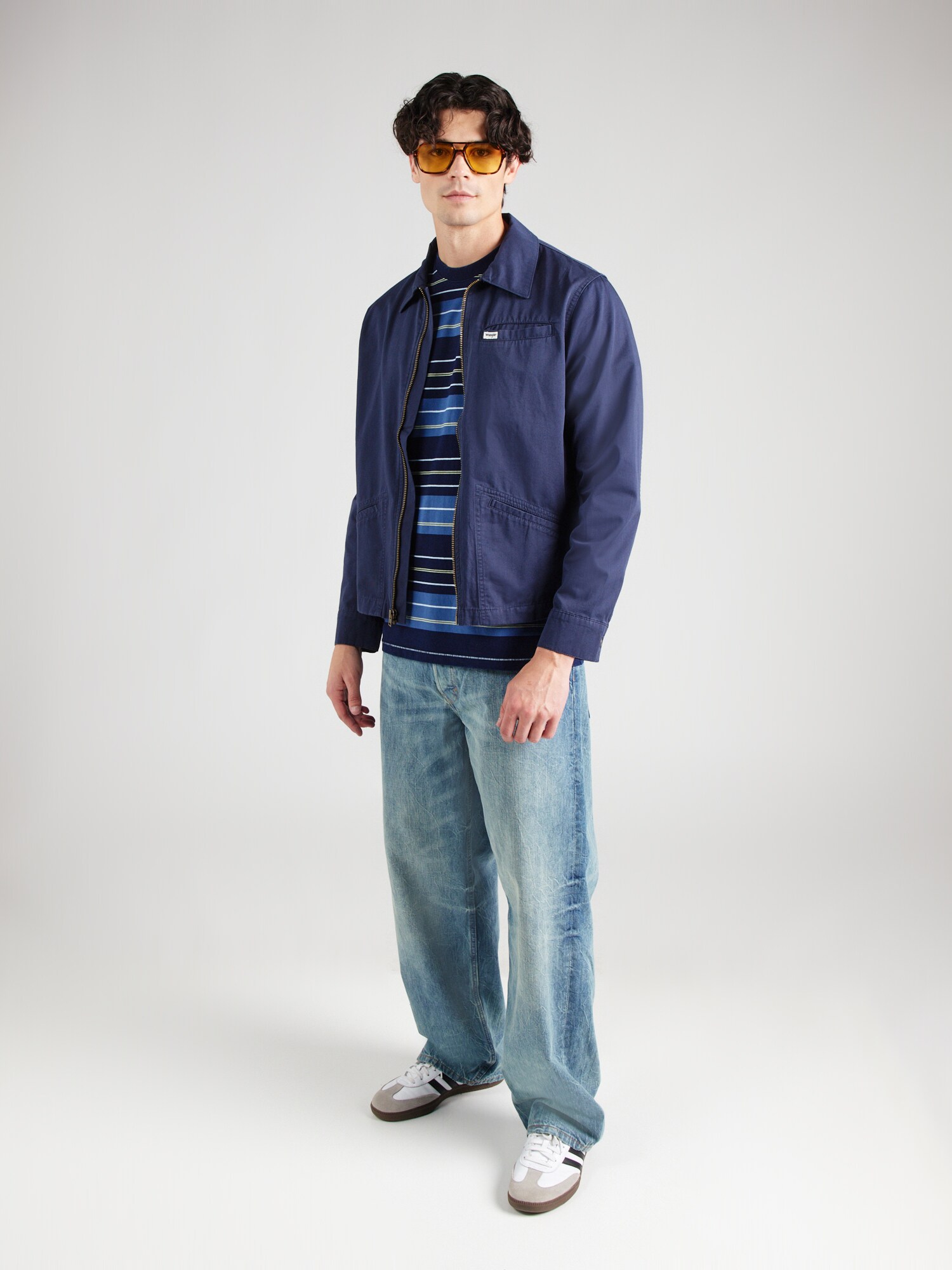 LEVI'S ® Póló 'RED TAB'  kék / tengerészkék / fehér termék 2. képe