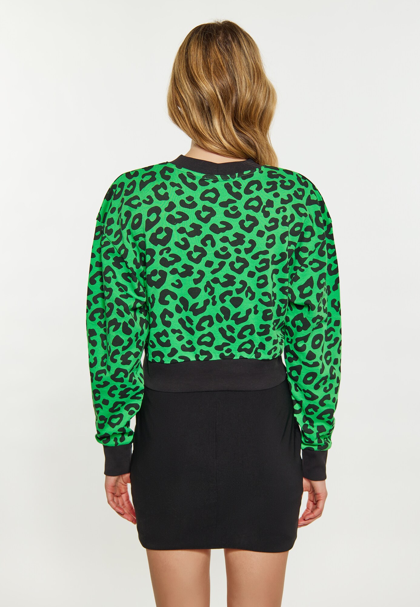 Thumbnail - MYMO Sweatshirt