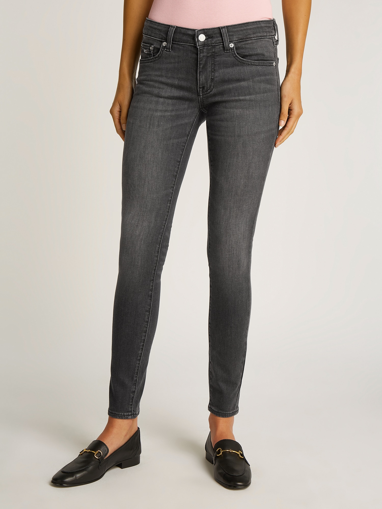 Tommy Jeans Farmer  fekete farmer termék 2. képe