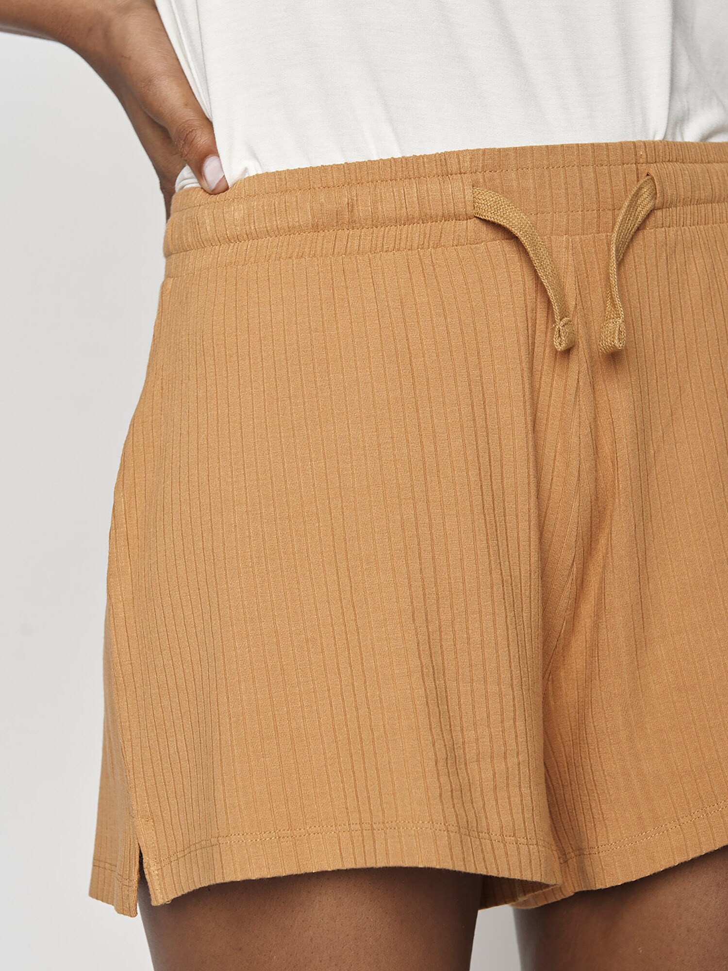 Thumbnail - GREENBOMB Shorts Reign