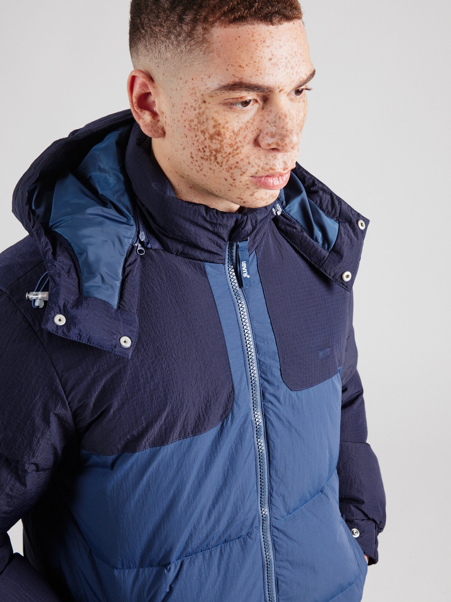 LEVI'S ® Zimná bunda 'Rockridge ' modrá (obrázok 5)