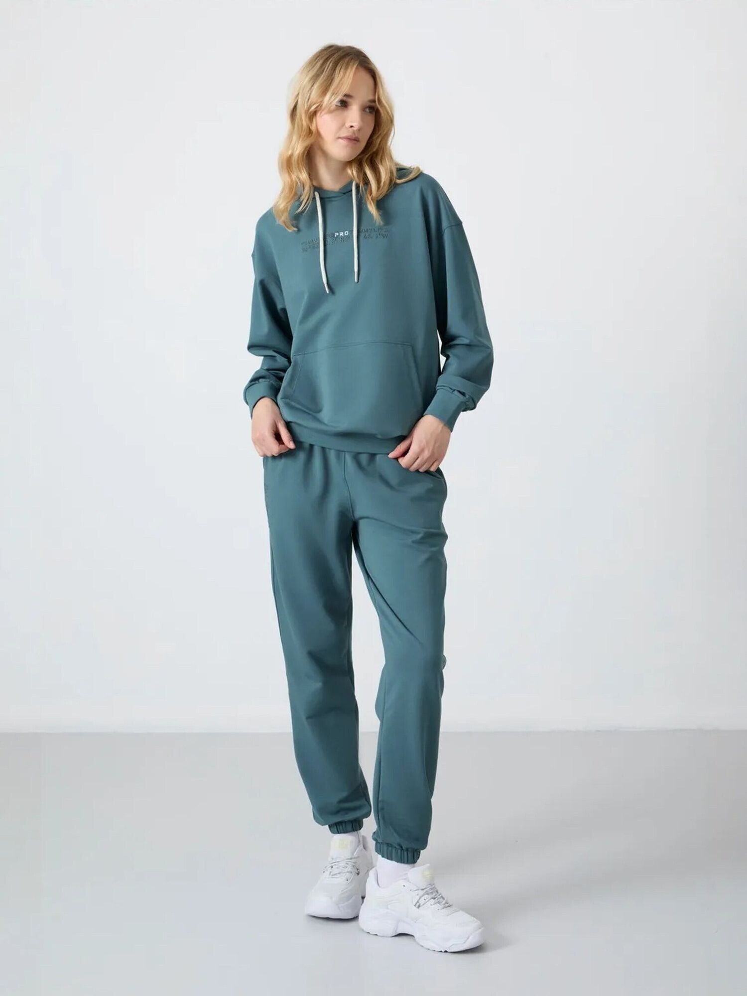 Tommy Life Jogging komplet sivkasto plava