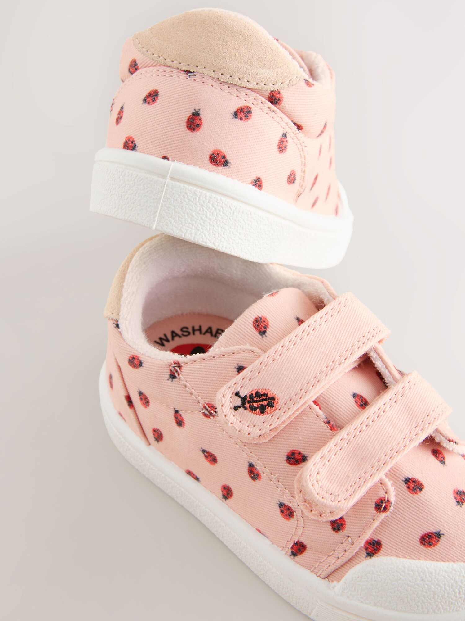 Thumbnail - Sneaker