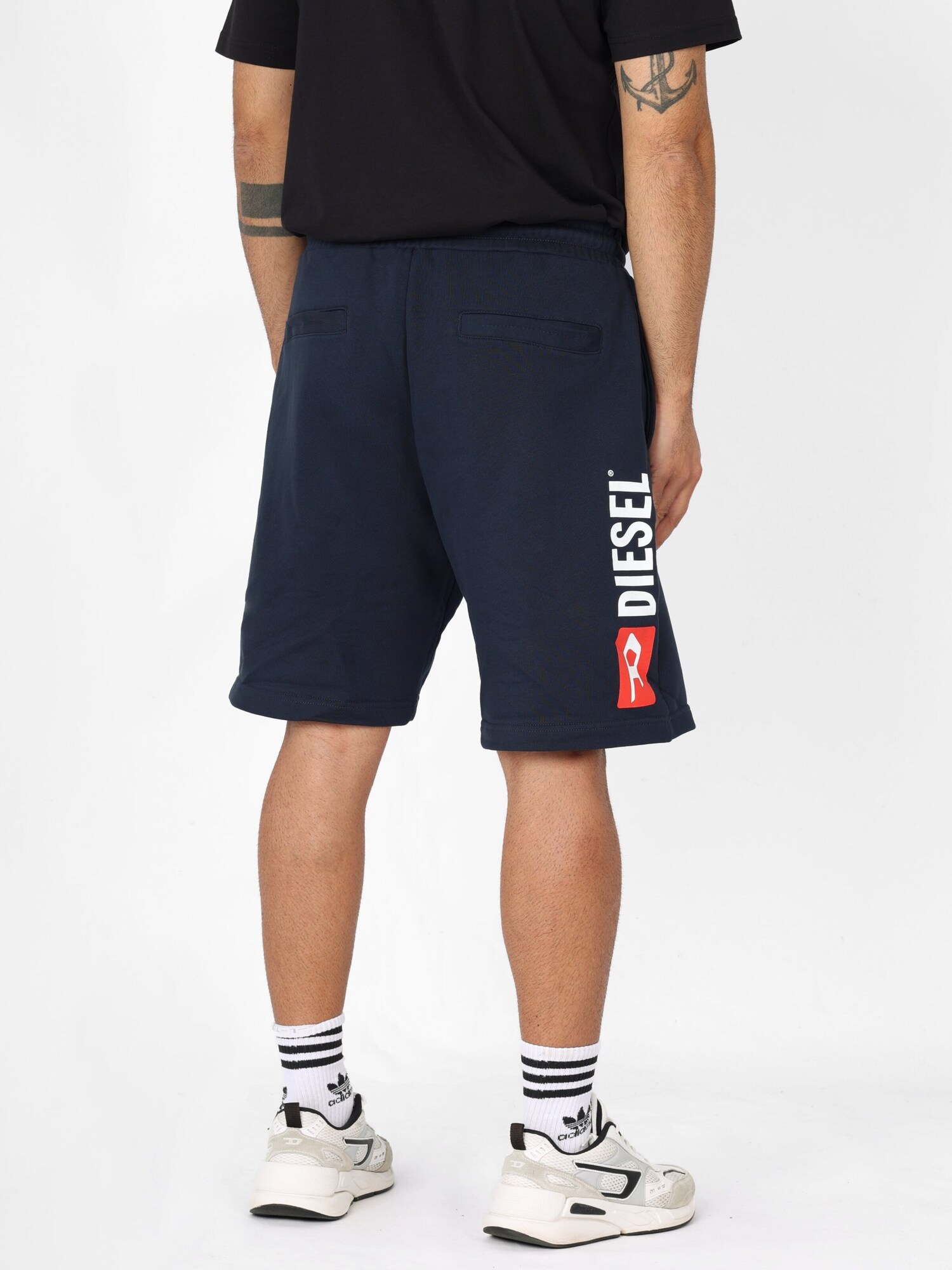 DIESEL Pantalón deportivo 'P-CROW SWEAT SHORTS'  navy – imagen 3