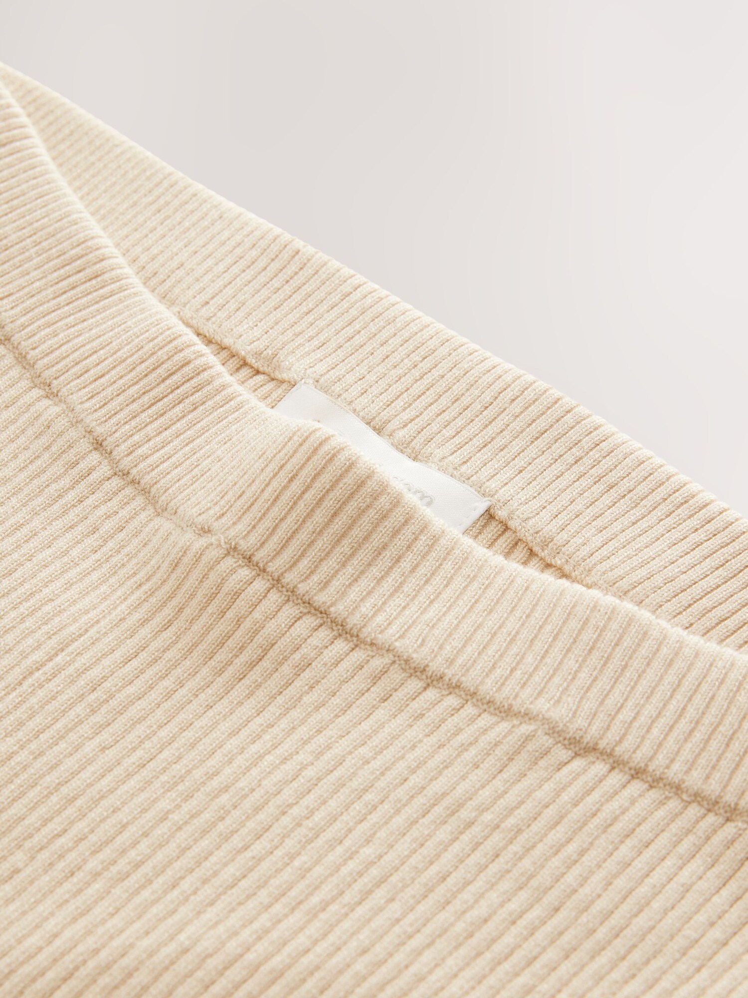 Thumbnail - Next Hose