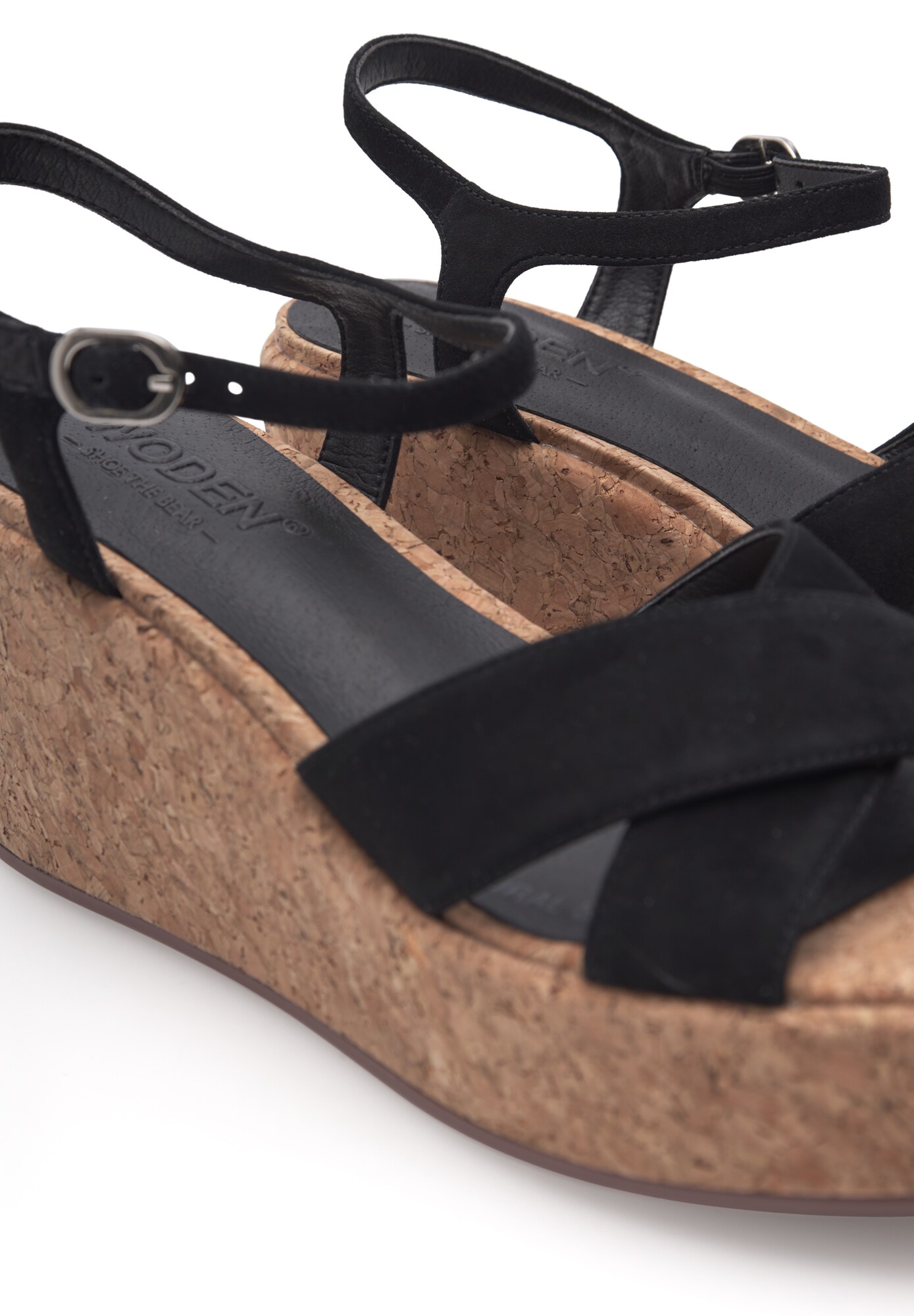 Thumbnail - WODEN Pumps